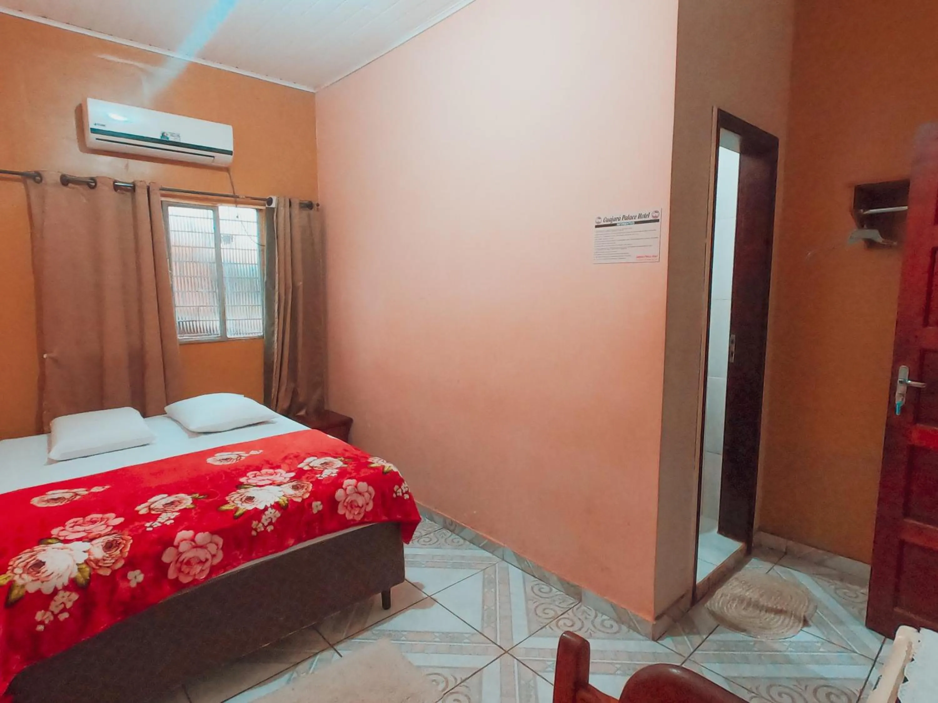 Photo of the whole room, Bed in Guajará Palace Hotel