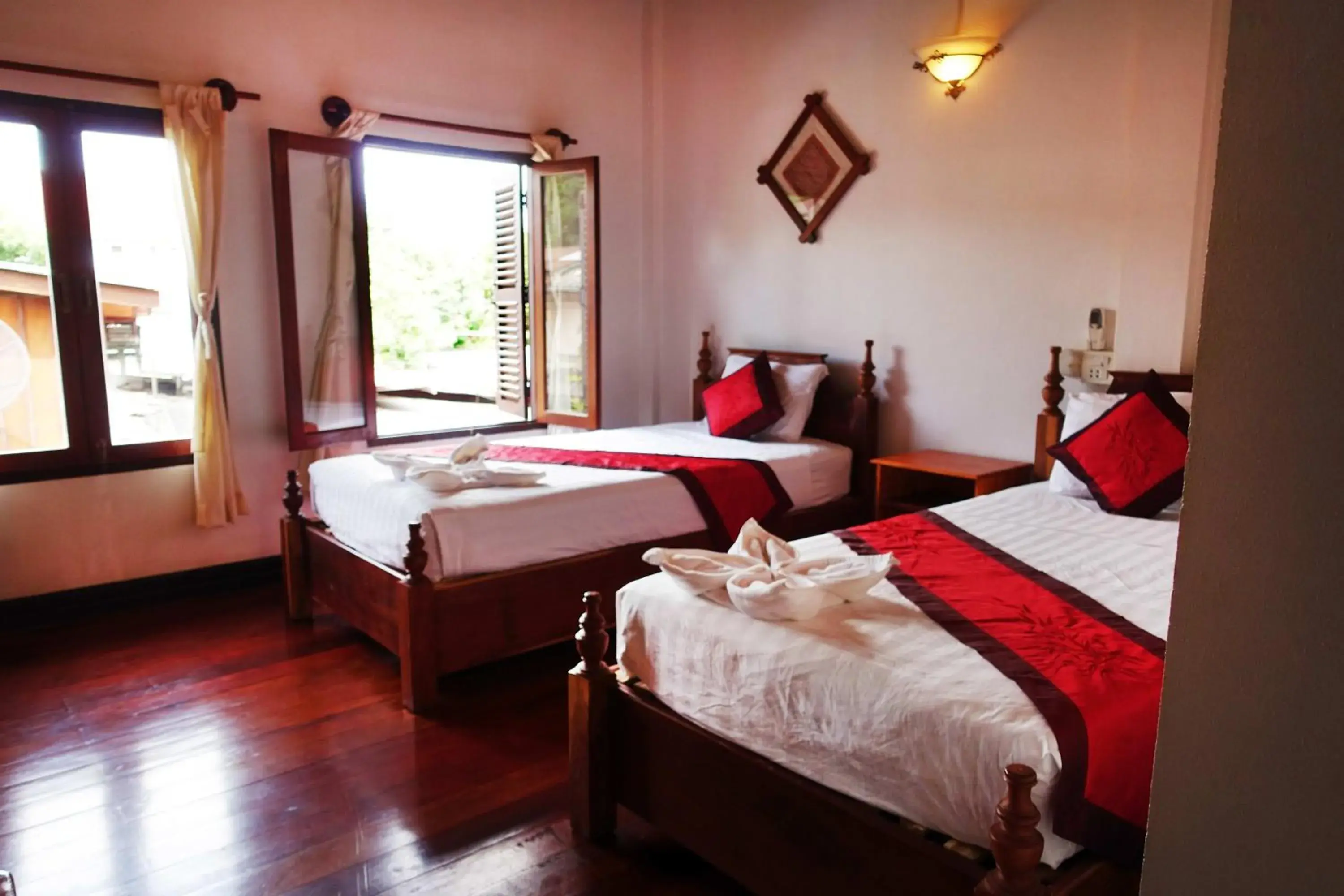 Superior Twin Room in Villa Rattanakon Superior Twin Room in Villa Rattanakon