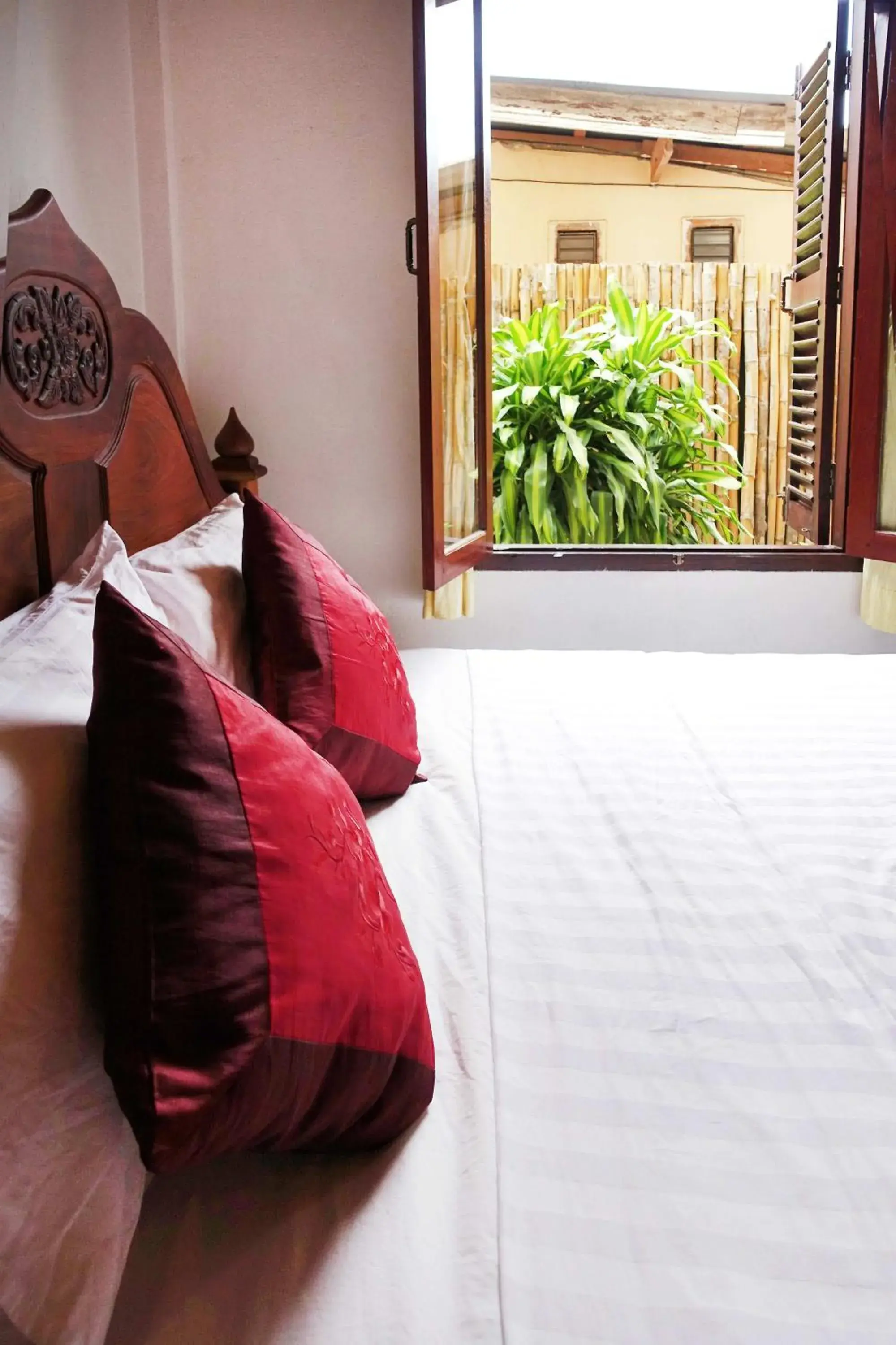 Superior Triple Room in Villa Rattanakon Superior Triple Room in Villa Rattanakon