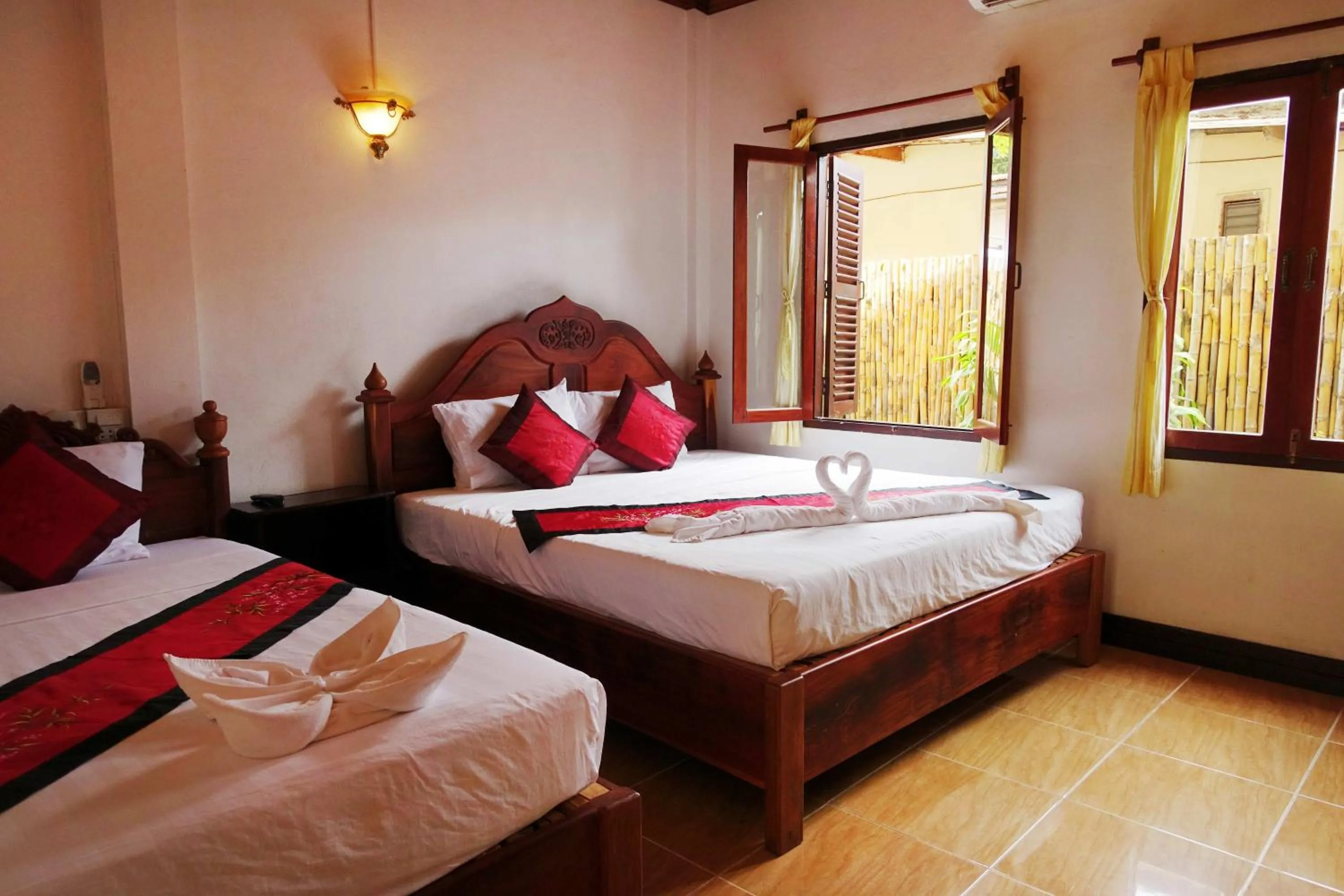 Bed in Villa Rattanakon