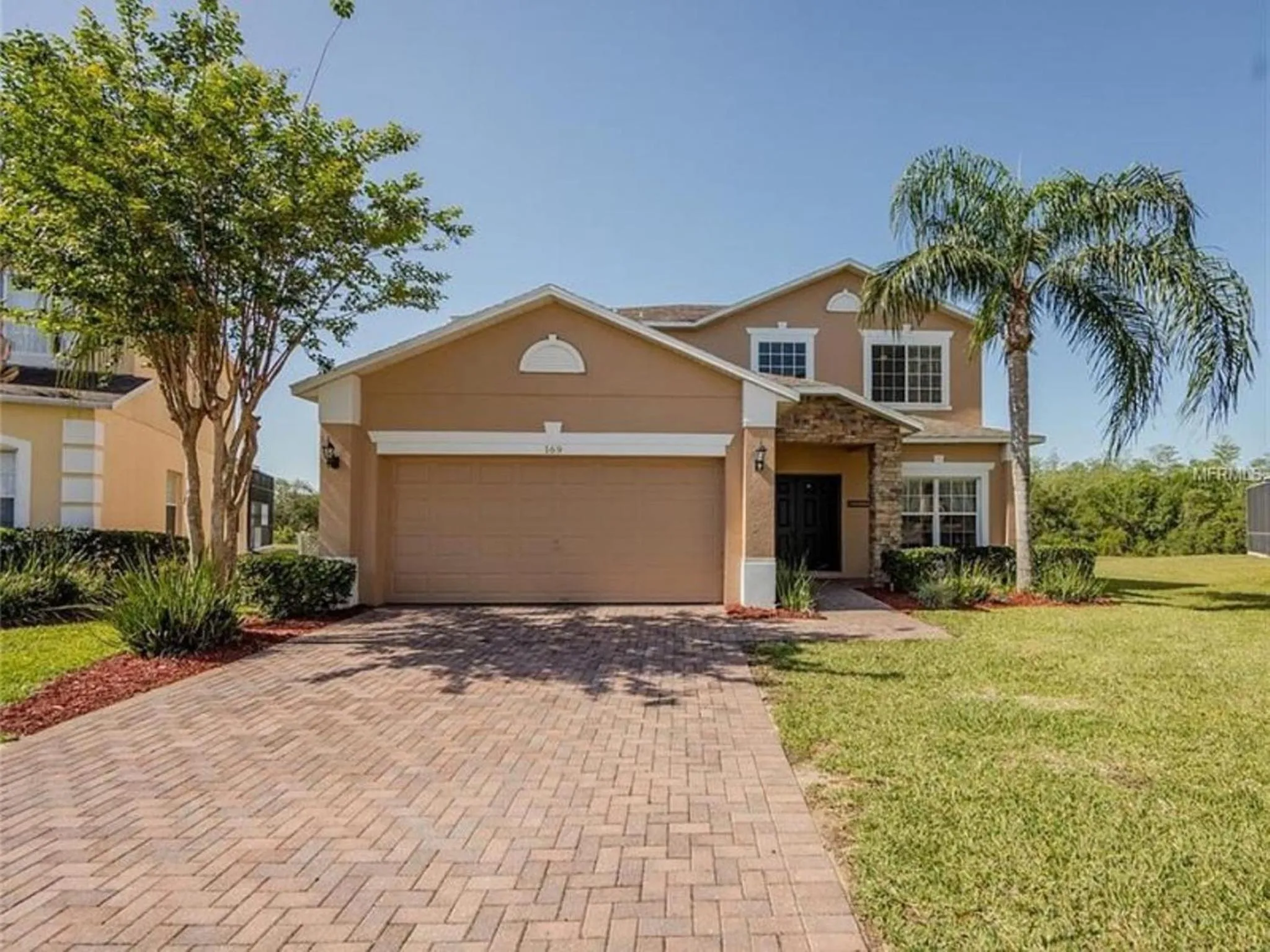 Property building in Private Pool Homes