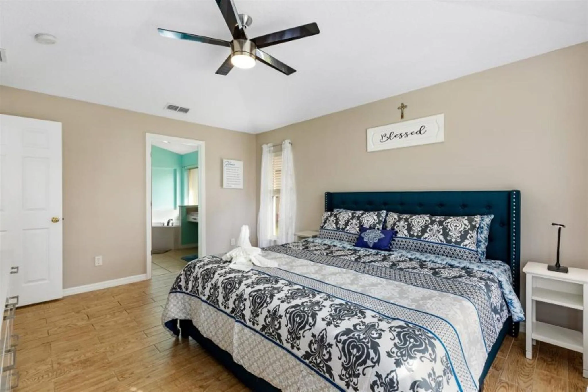 Bedroom, Bed in Private Pool Homes