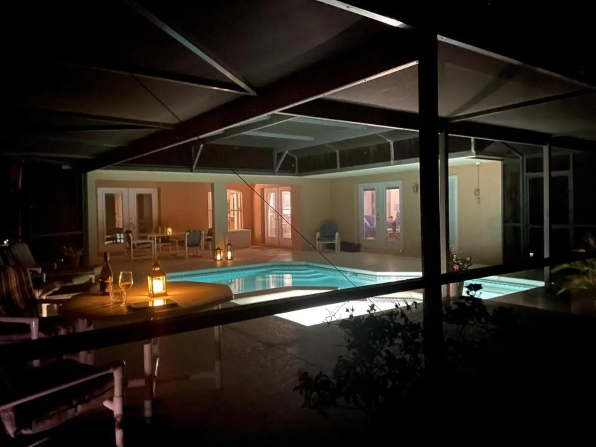 Swimming pool in Private Pool Homes