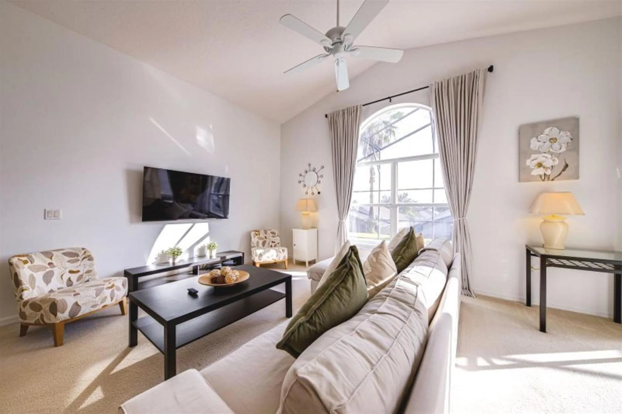 Living room in Private Pool Homes
