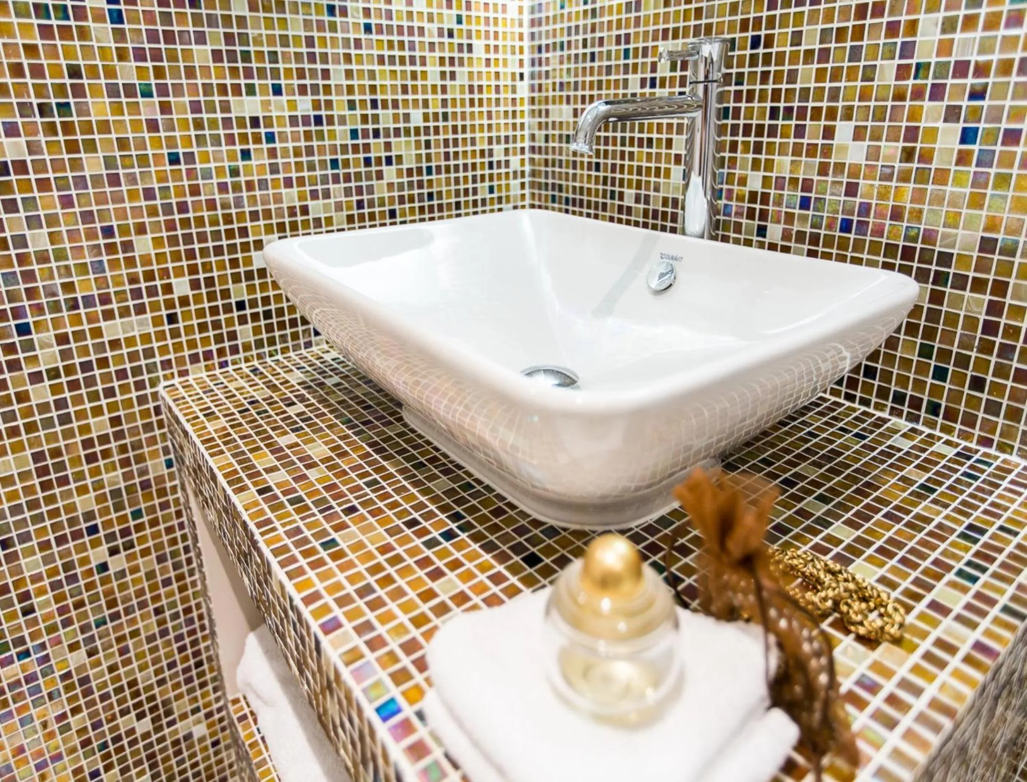 Bathroom in Hôtel Spa Marotte