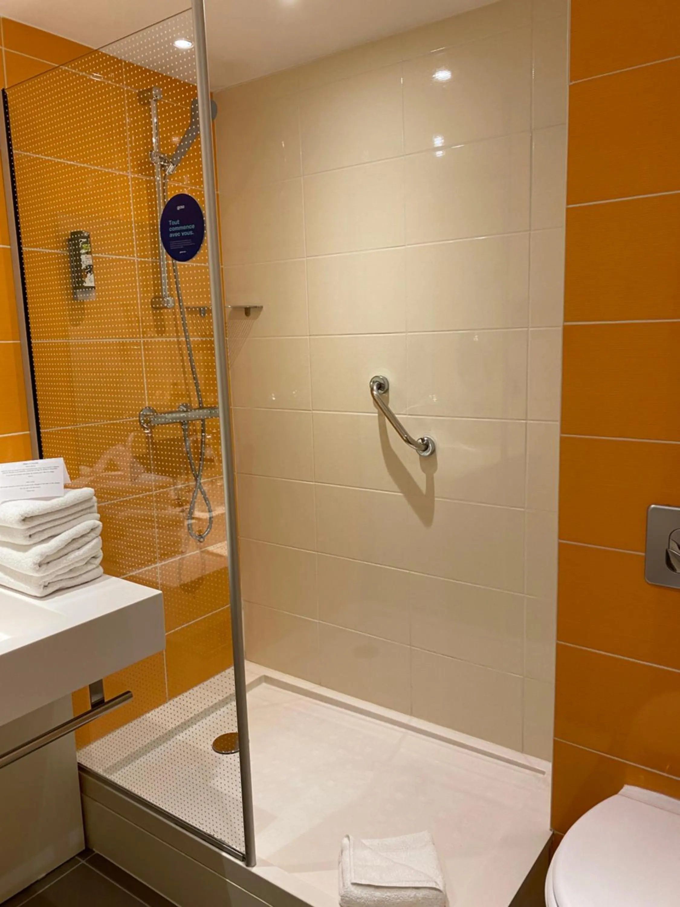 Bathroom in Hotel Europa