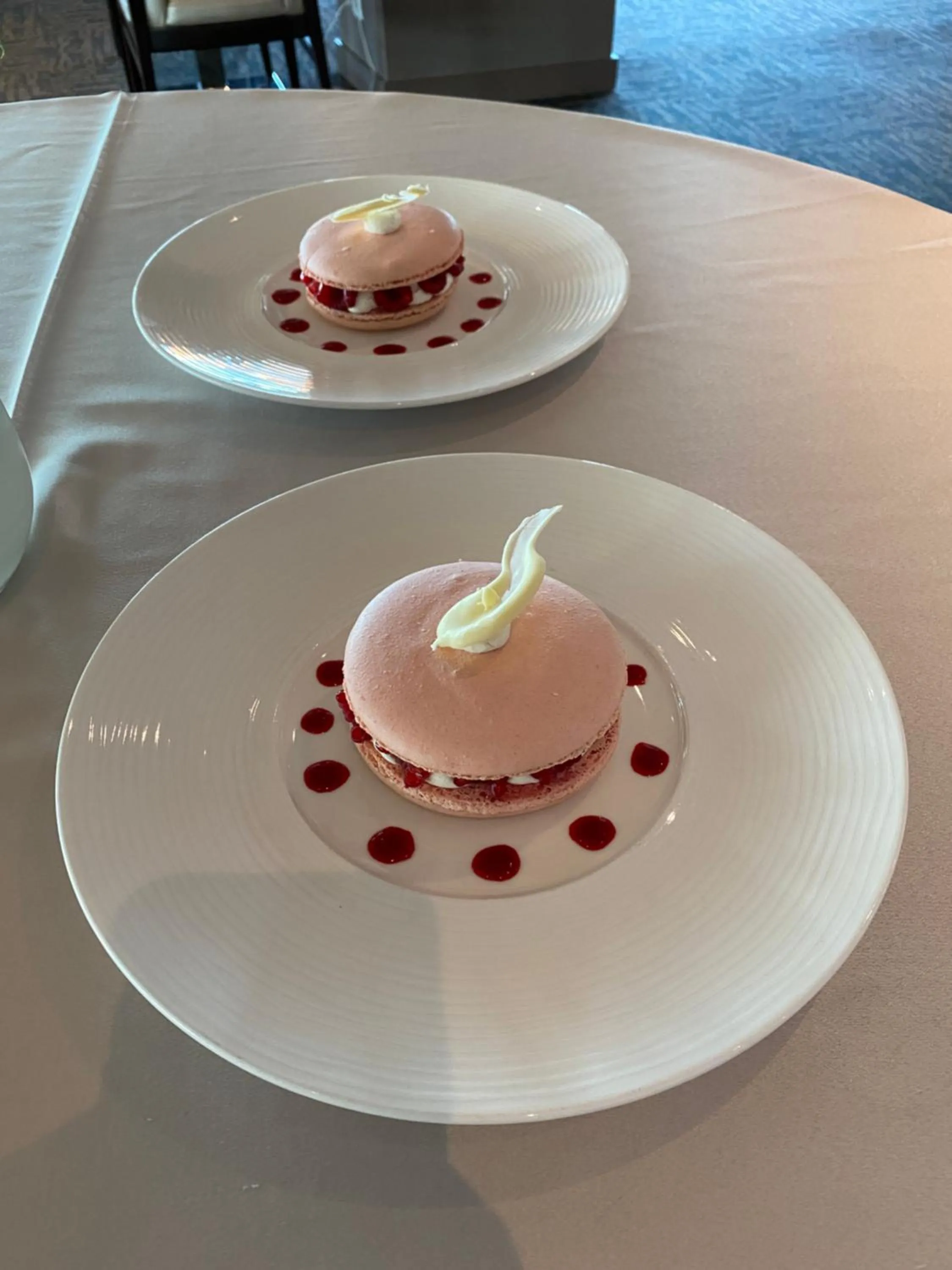 Restaurant/places to eat in Hotel Europa