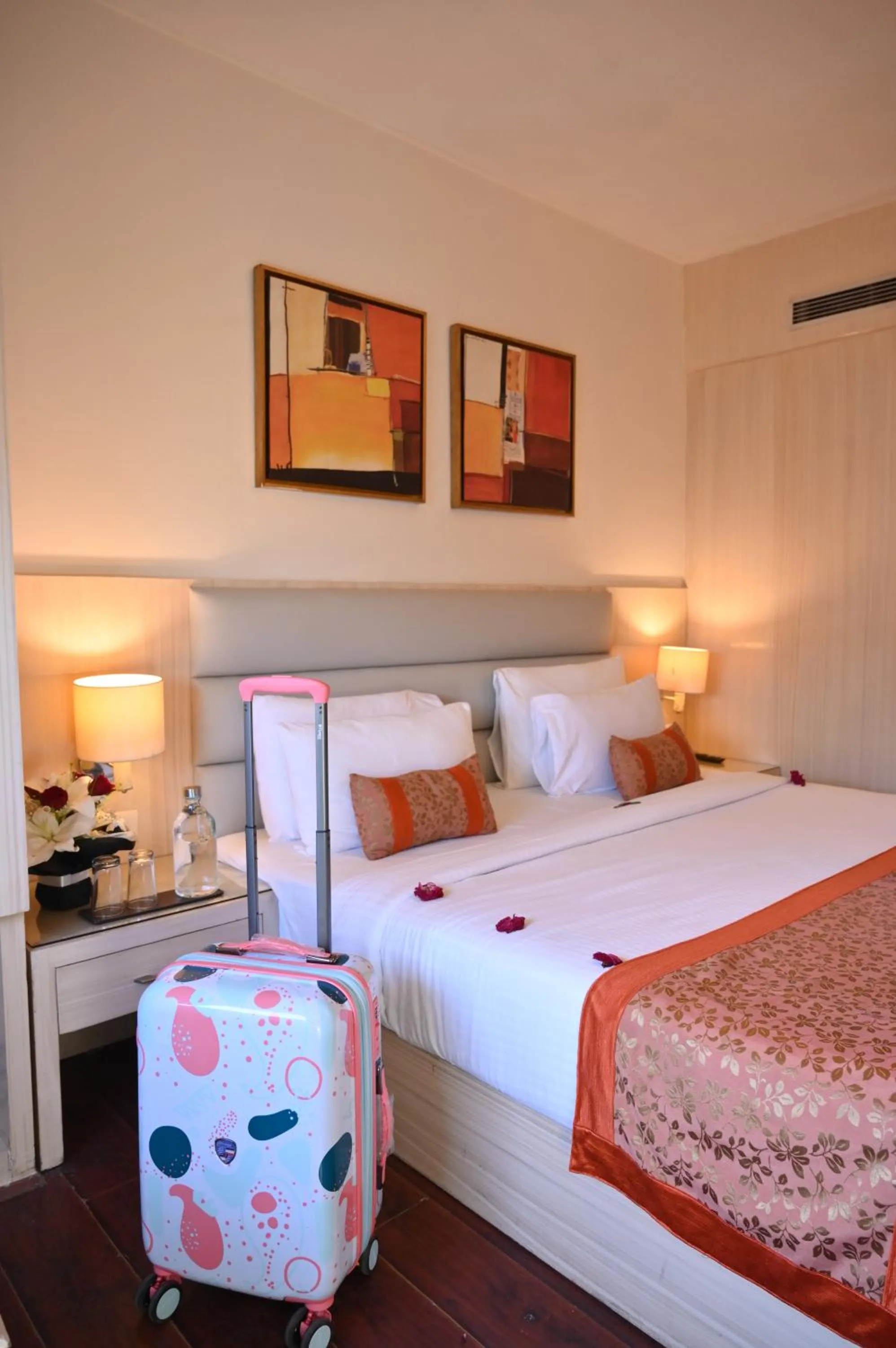 Bed in The Theme, Jaipur