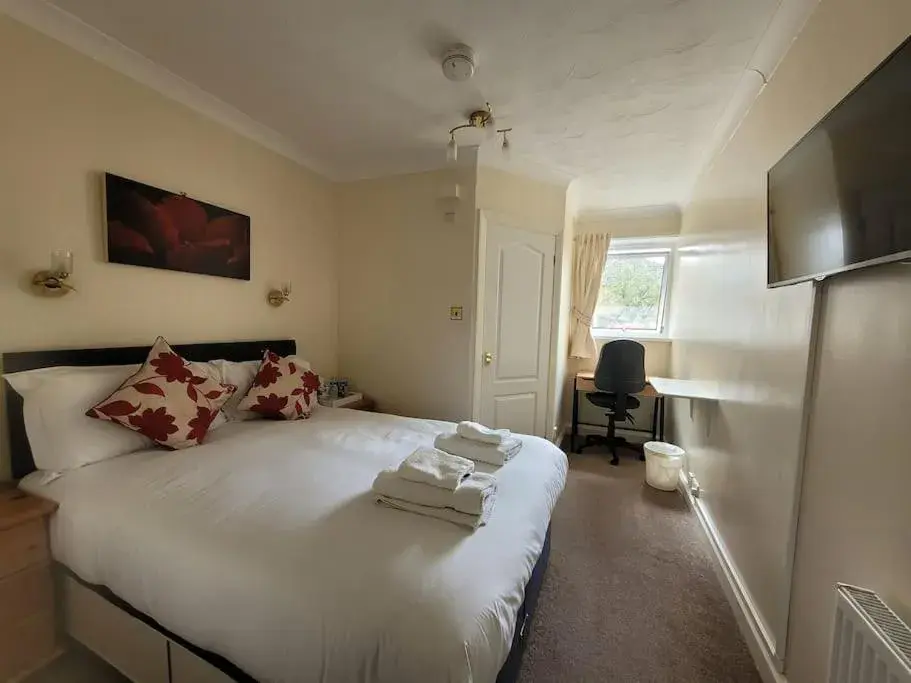 Double Room with Private Bathroom in Cornerways Guest House Double Room with Private Bathroom in Cornerways Guest House