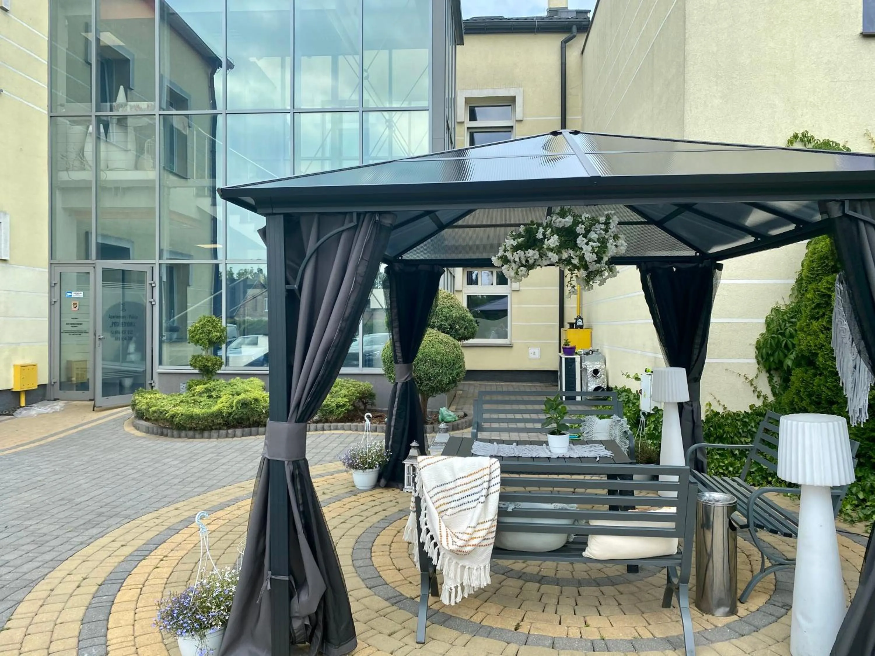 Apartamenty i pokoje „Pod Jedynką”