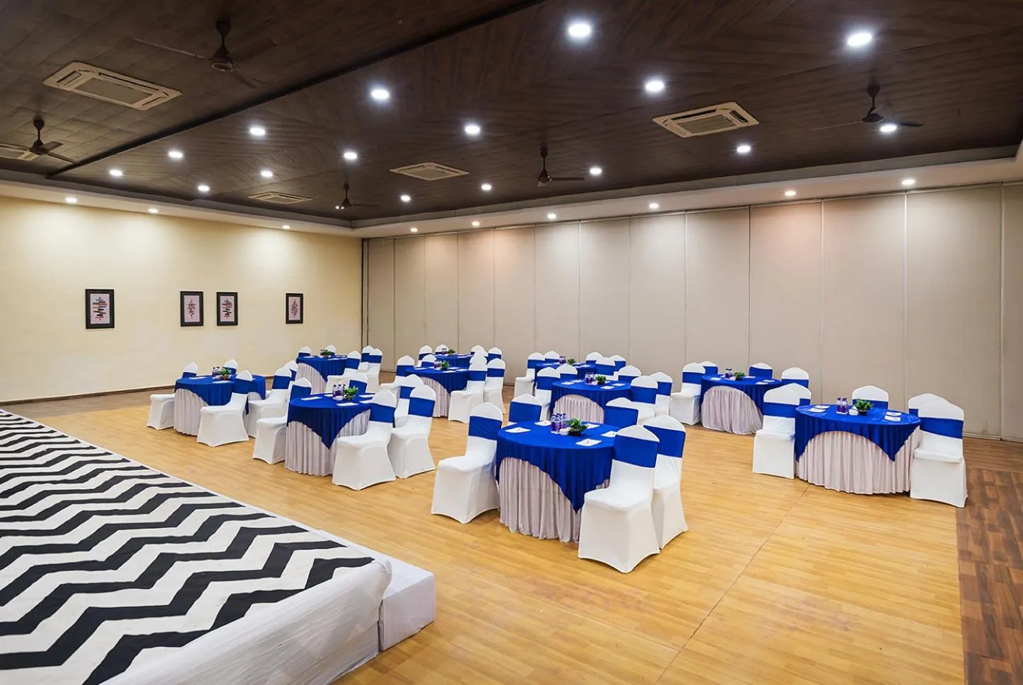 Banquet/Function facilities in Manas Lifestyle Resort Igatpuri