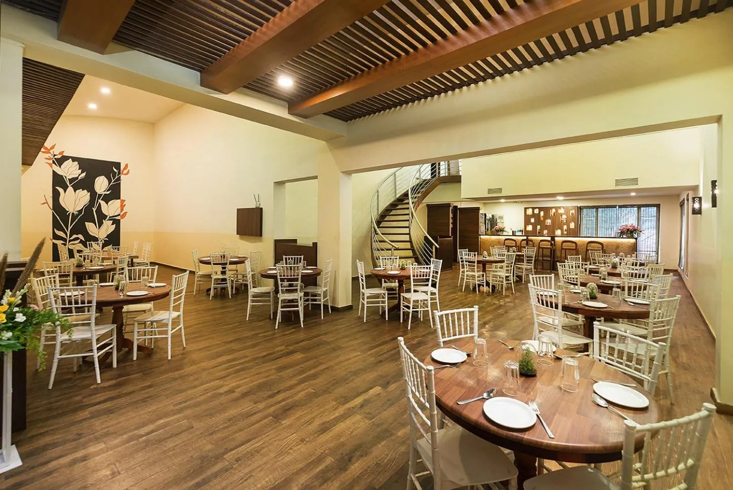 Lounge or bar in Manas Lifestyle Resort Igatpuri