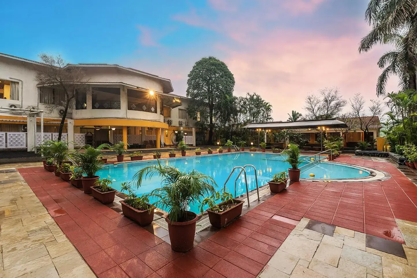 Swimming pool in Manas Lifestyle Resort Igatpuri Swimming pool in Manas Lifestyle Resort Igatpuri