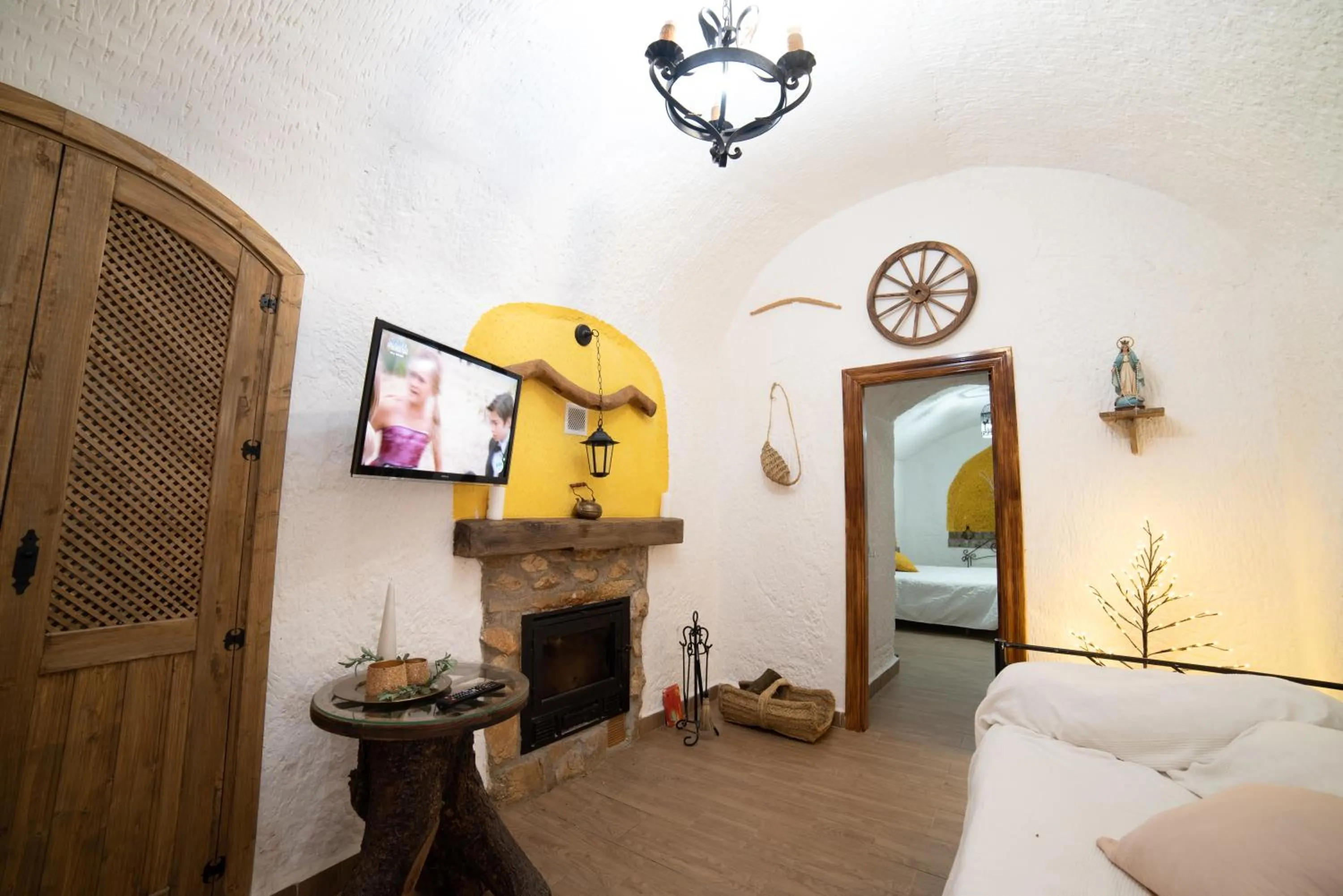 Bed in Cuevas Cortijo Gachas