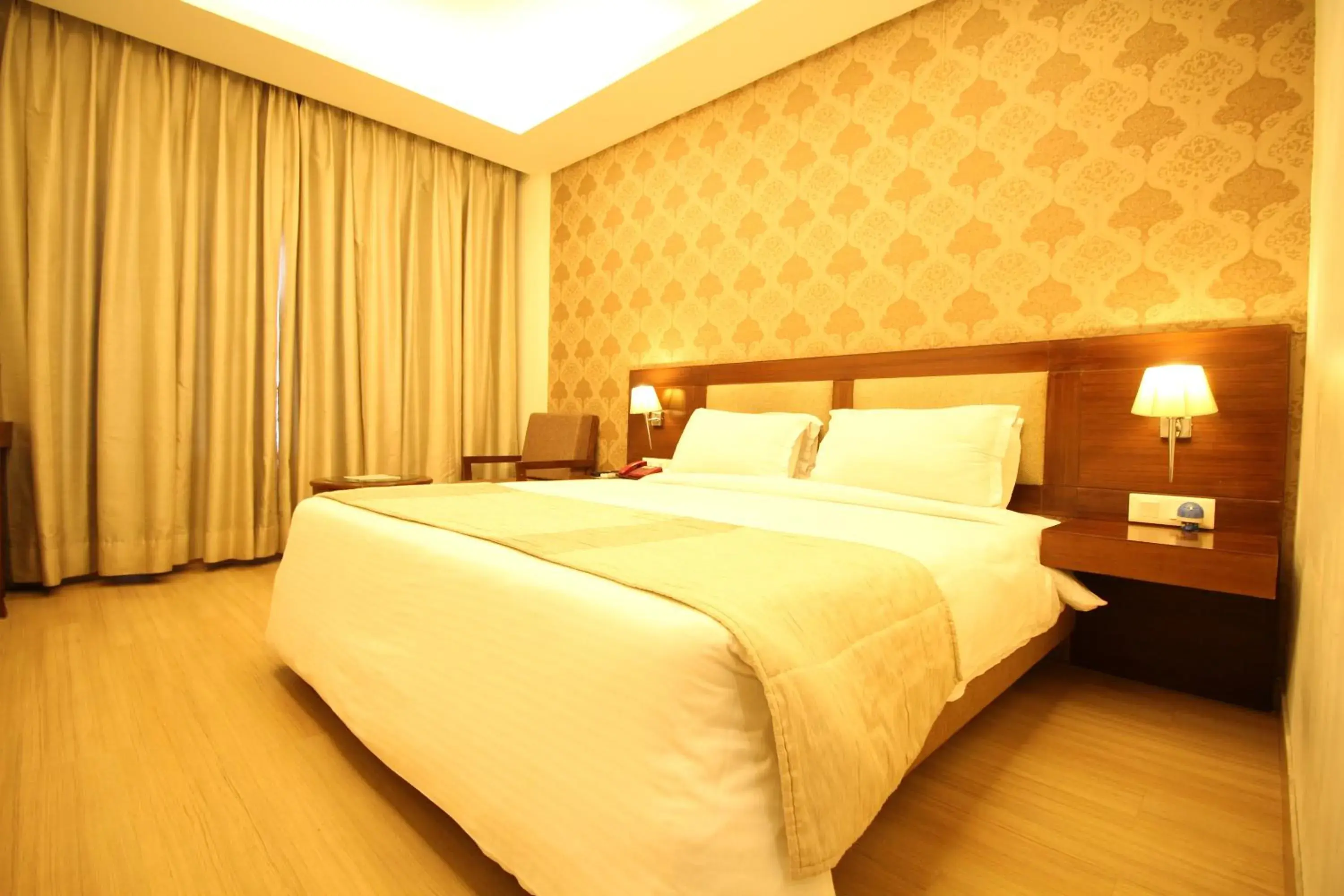 Bedroom, Bed in Hotel Forest Avenue - Best Luxury Hotel in Dehradun Bedroom, Bed in Hotel Forest Avenue - Best Luxury Hotel in Dehradun