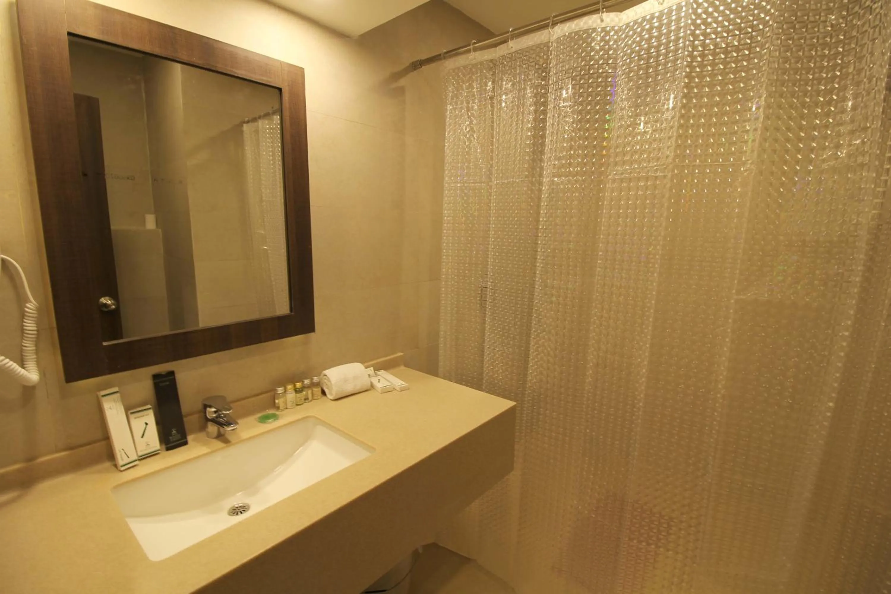 Bathroom in Hotel Forest Avenue - Best Luxury Hotel in Dehradun