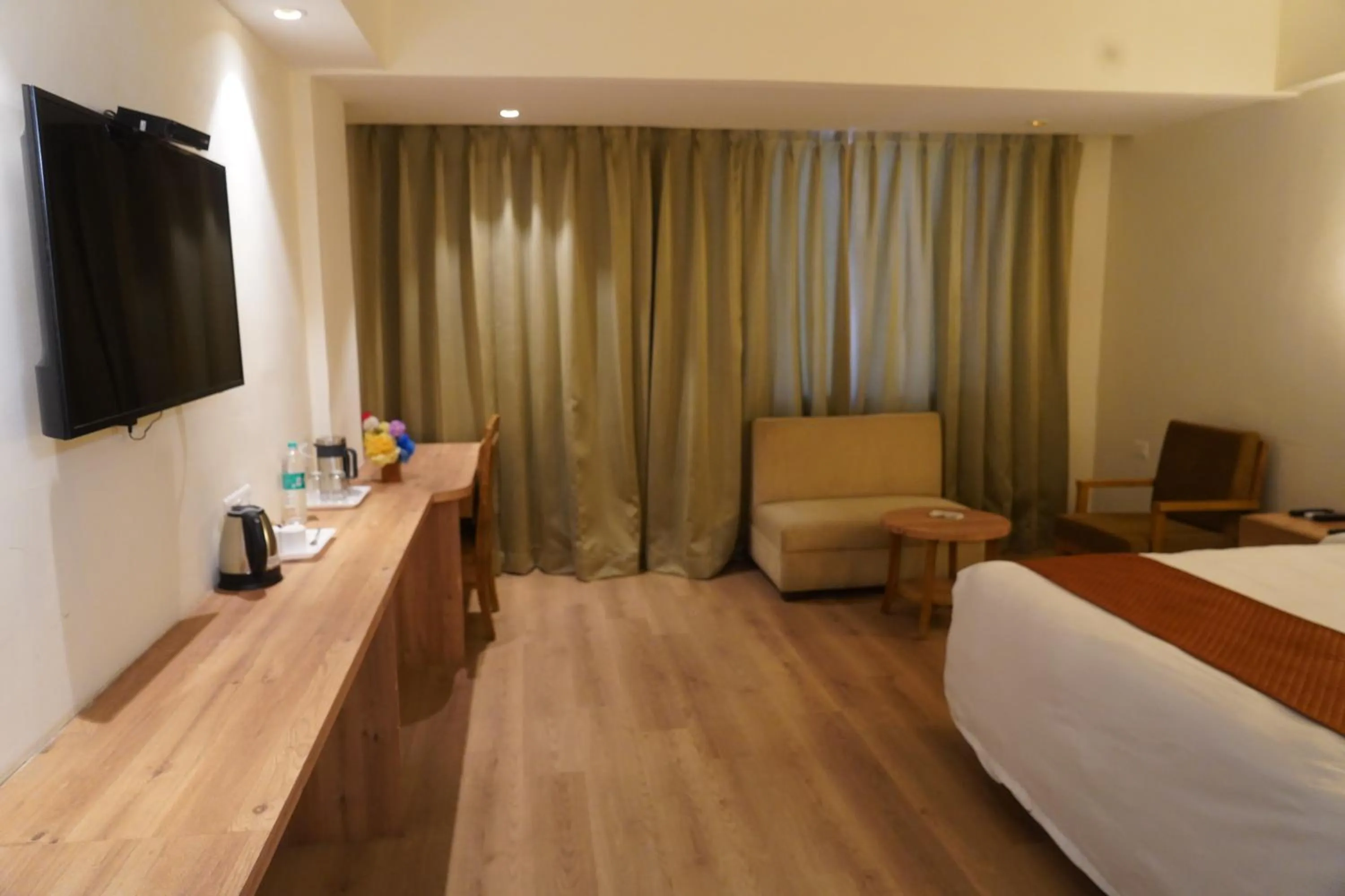Bedroom, Bed in Hotel Forest Avenue - Best Luxury Hotel in Dehradun