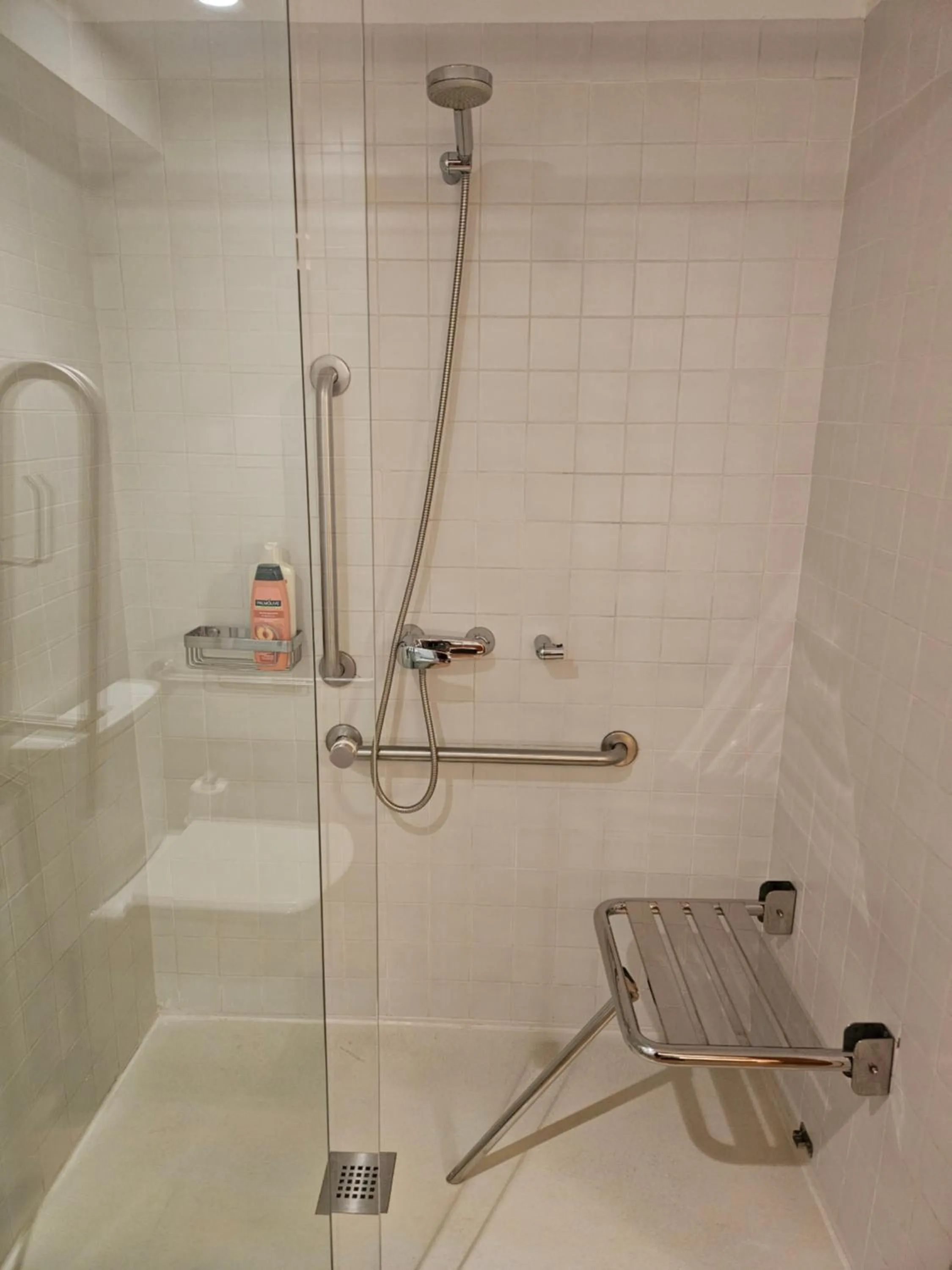 Shower in Hotel Can Bo De Pau