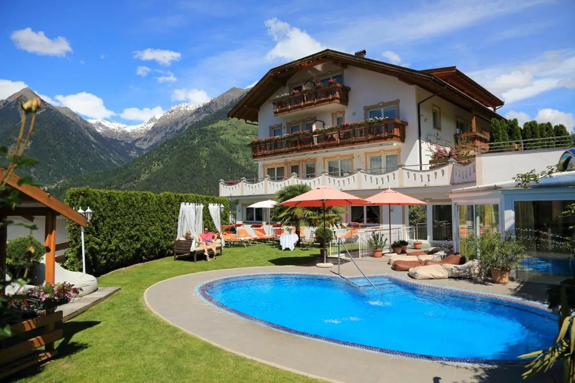 Swimming pool in Adults only Hotel Grafenstein