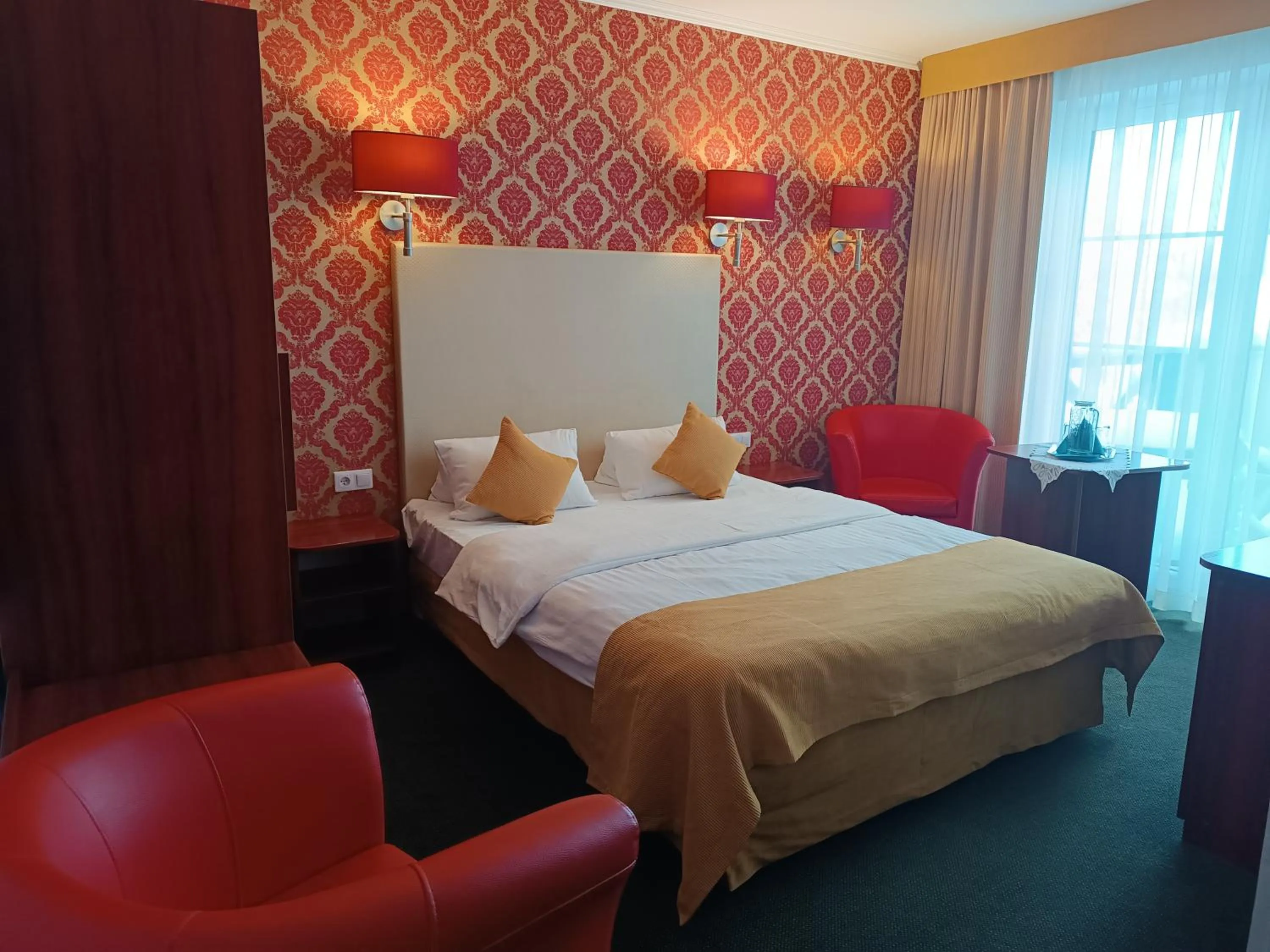 Other, Bed in Amigo Hotel