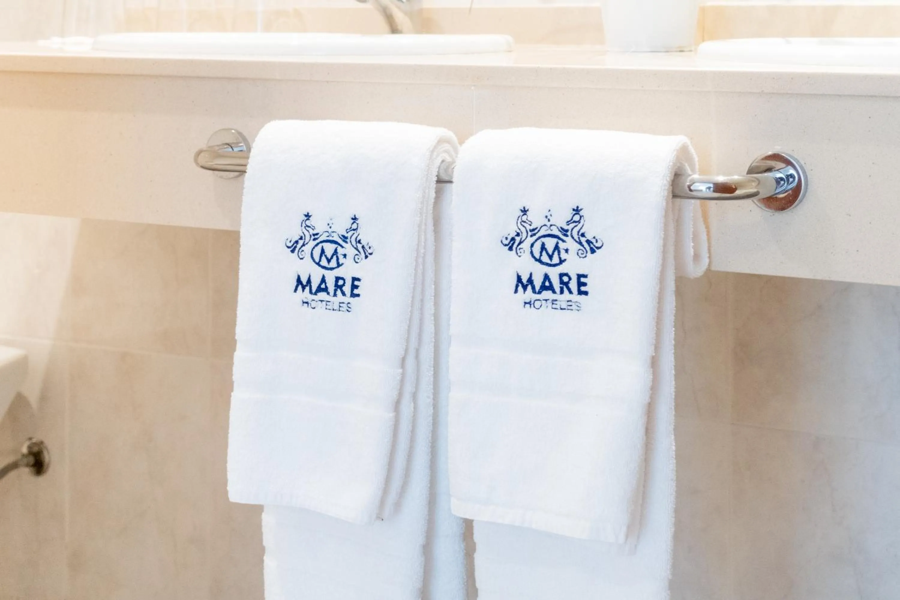 Bath in Mare Estepona Hotel