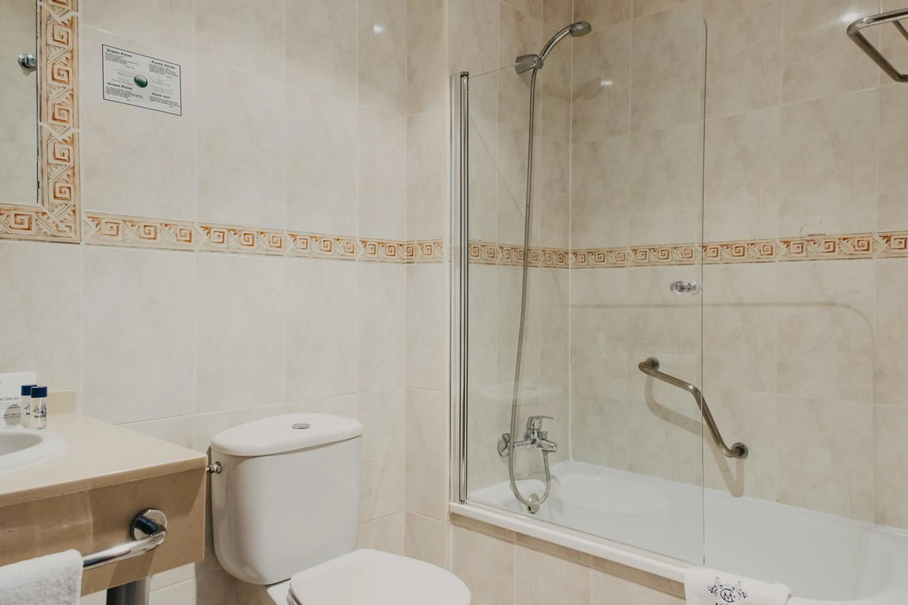 Bathroom in Mare Estepona Hotel