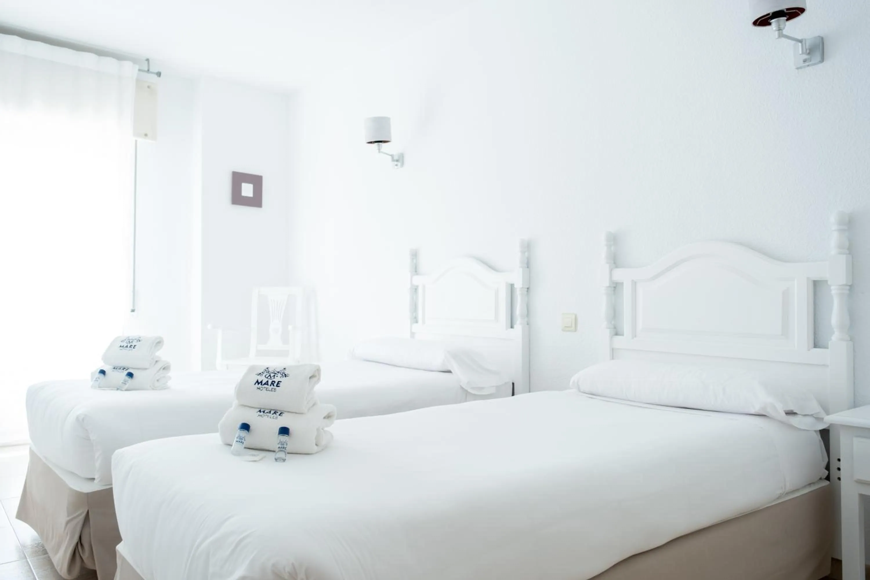 Bed in Mare Estepona Hotel