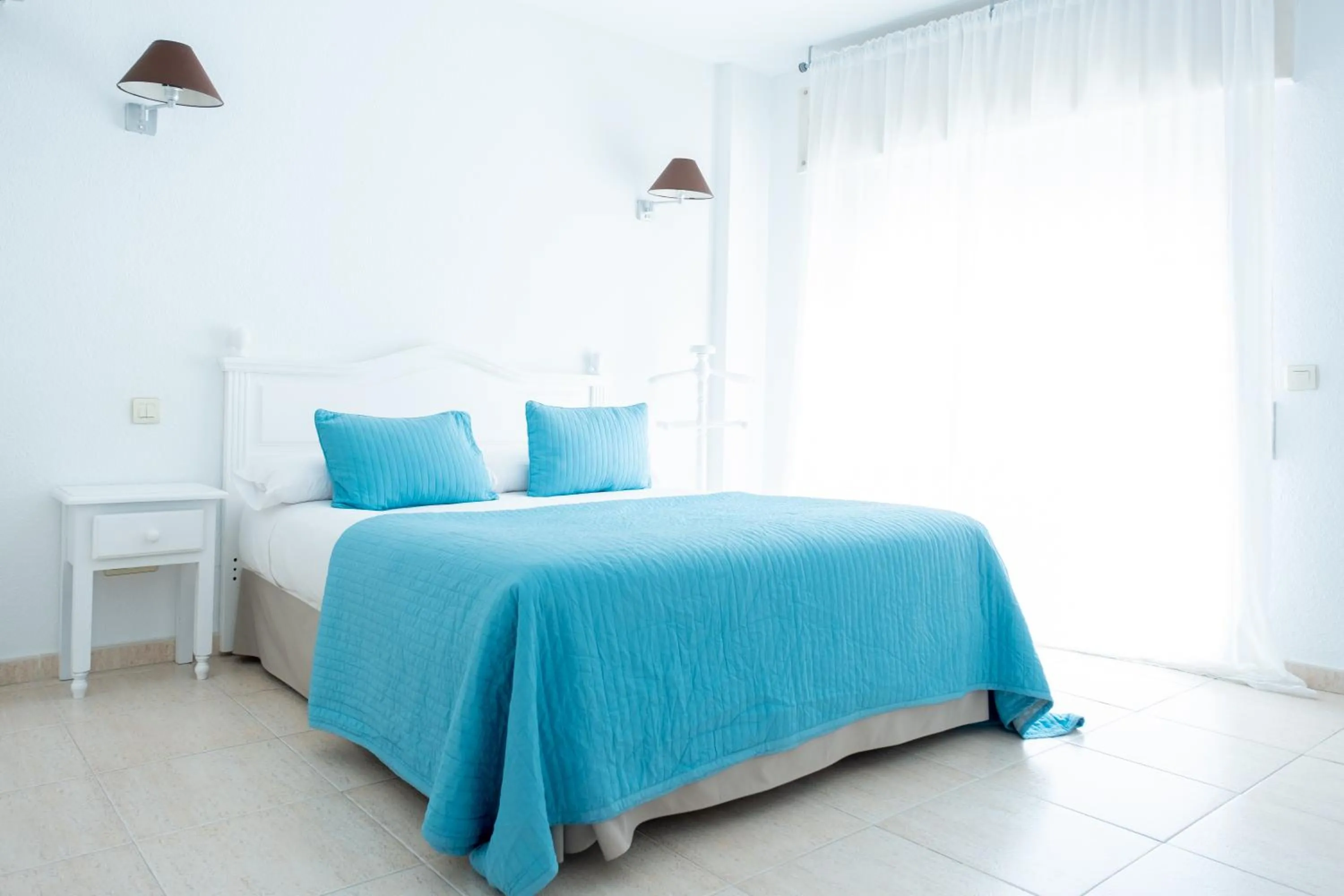 Bed in Mare Estepona Hotel