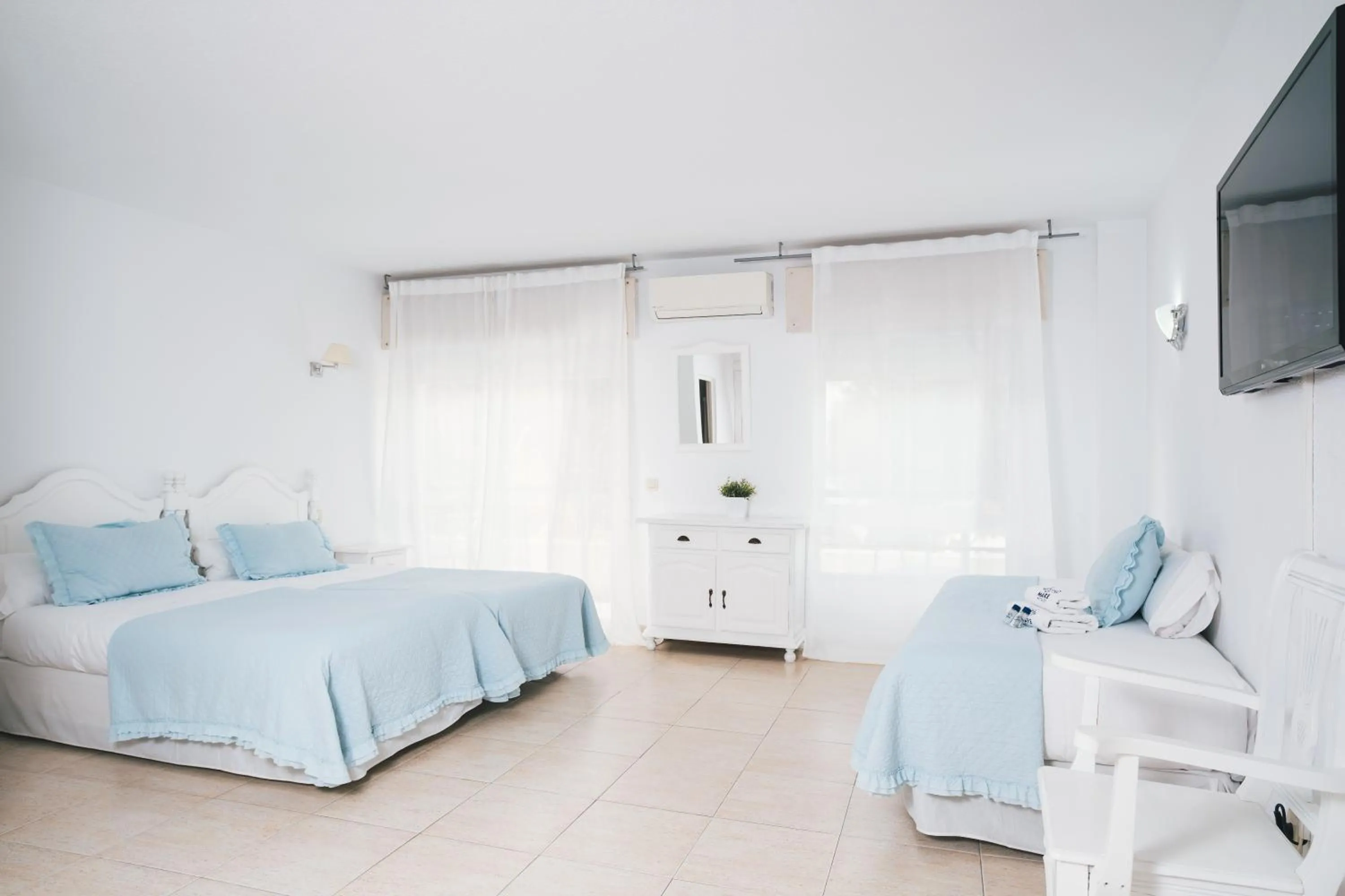 Family, Bed in Mare Estepona Hotel