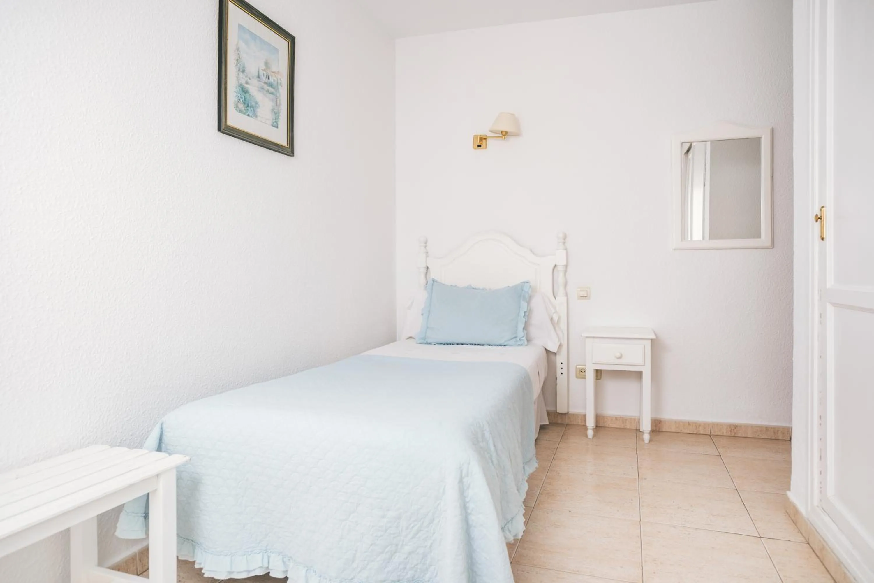 Bath, Bed in Mare Estepona Hotel