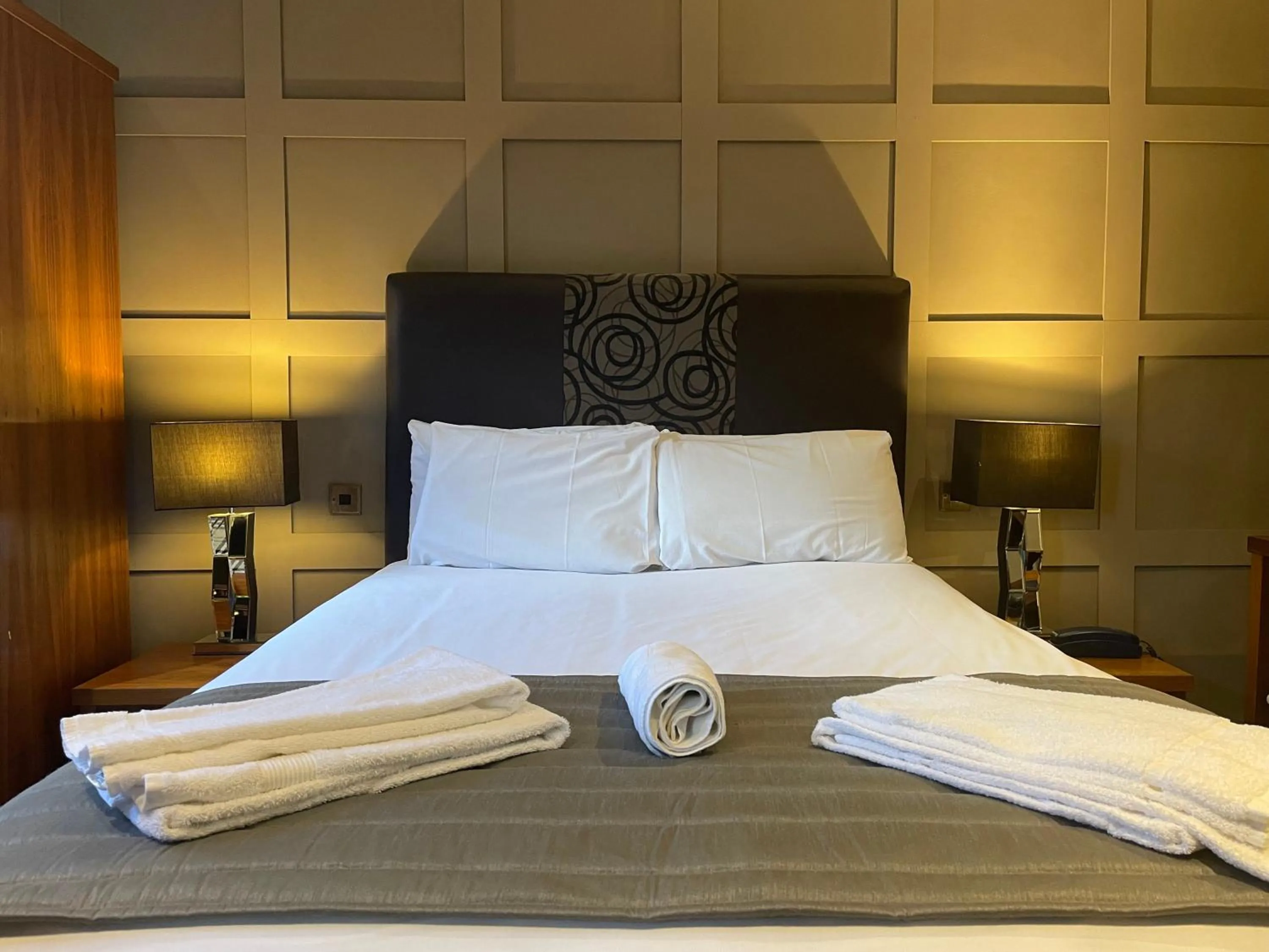 Bedroom, Bed in Glazert Country House Hotel