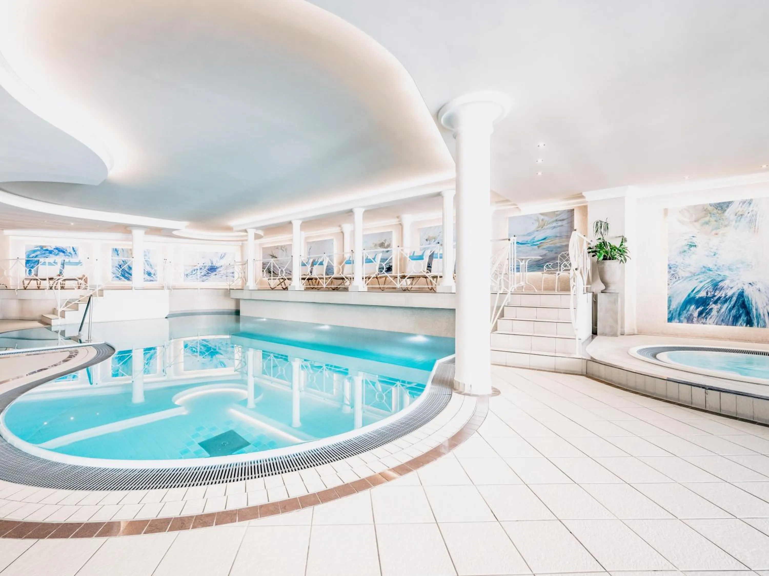 Swimming pool in Gourmet & Wine Hotel Austria - 4 Sterne superior - Ski In Ski Out