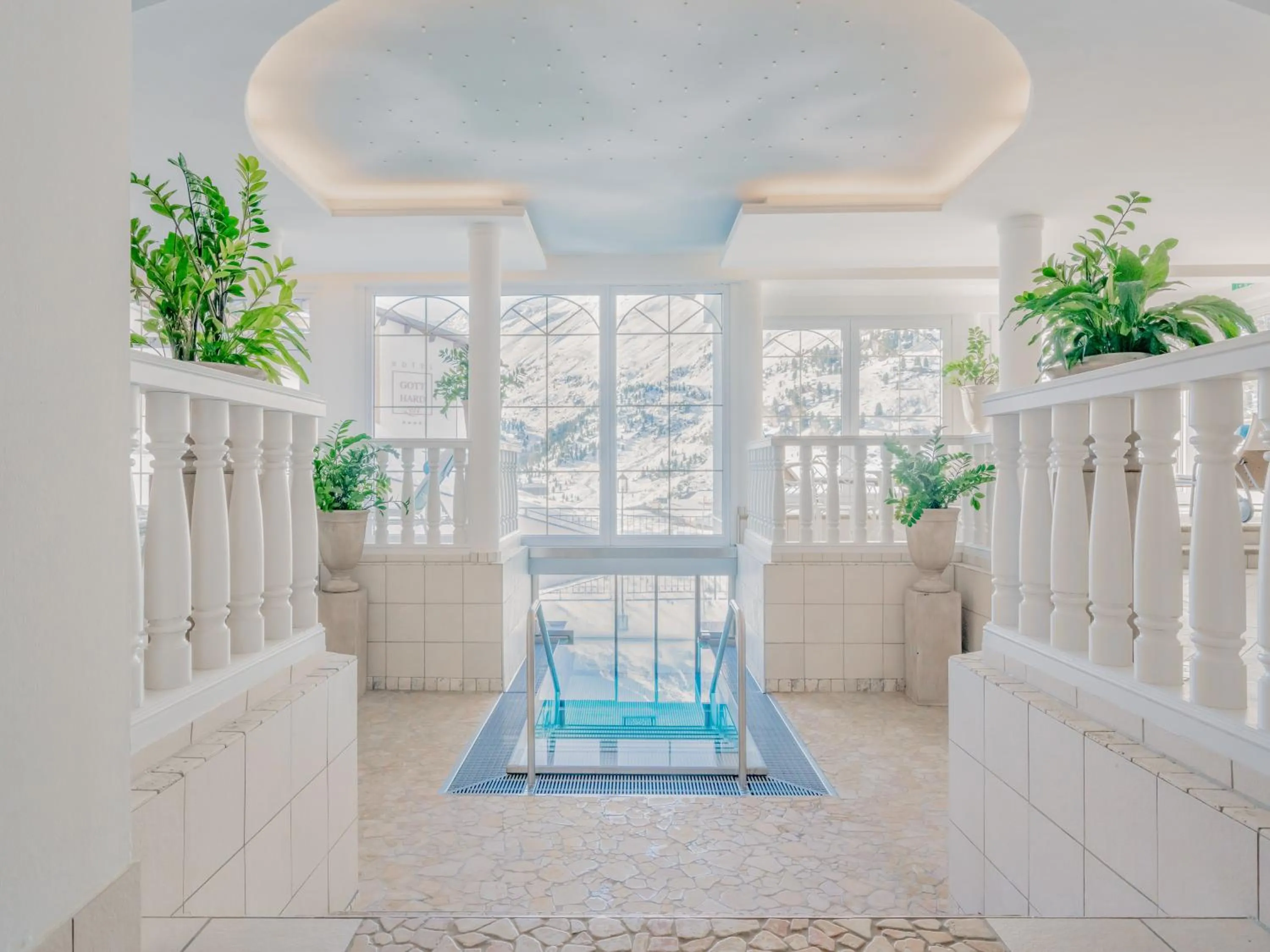 Swimming pool in Gourmet & Wine Hotel Austria - 4 Sterne superior - Ski In Ski Out