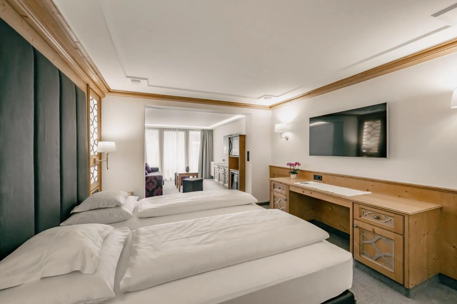 Bed in Gourmet & Wine Hotel Austria - 4 Sterne superior - Ski In Ski Out