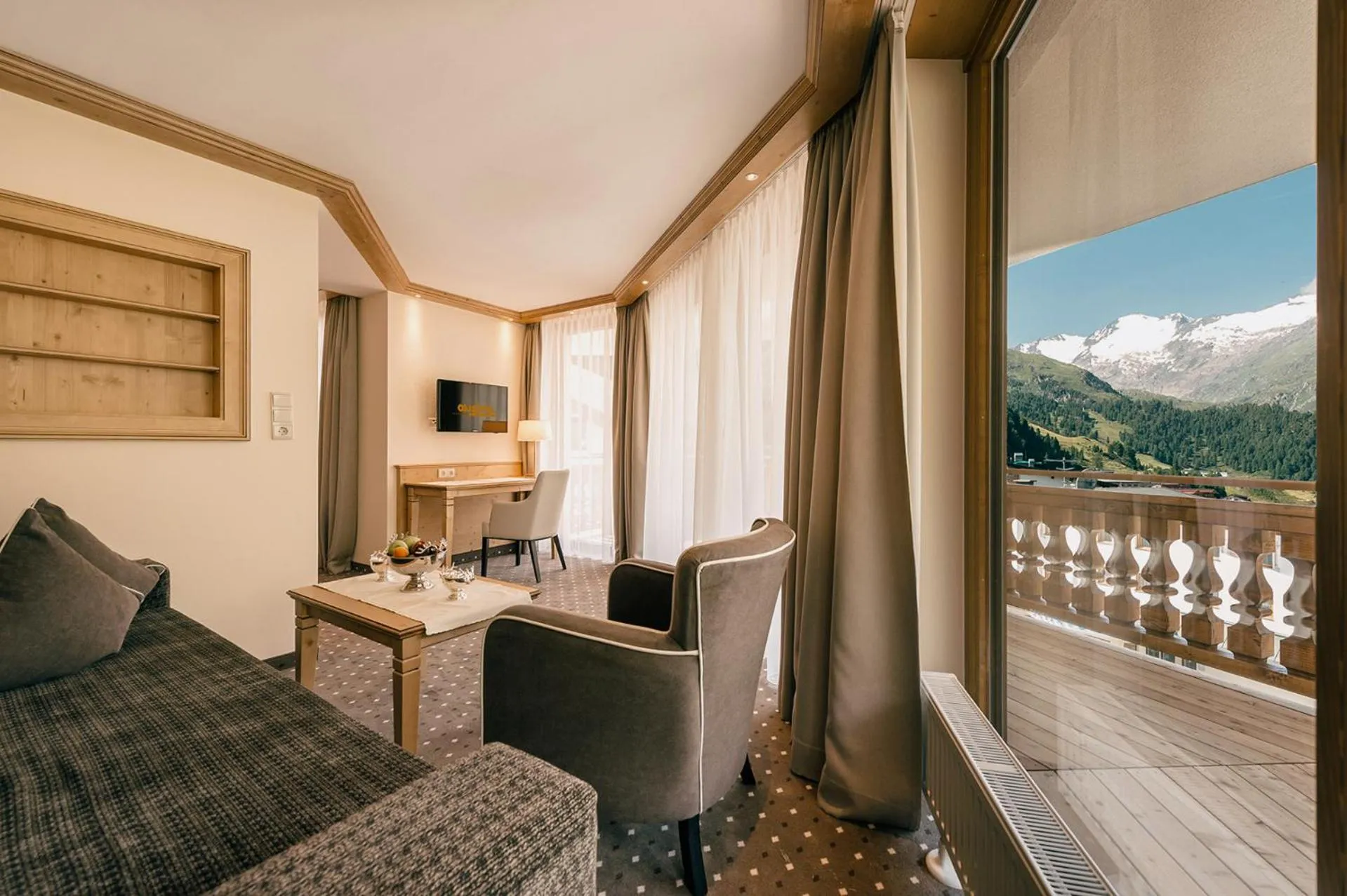 Gourmet & Wine Hotel Austria - 4 Sterne superior - Ski In Ski Out