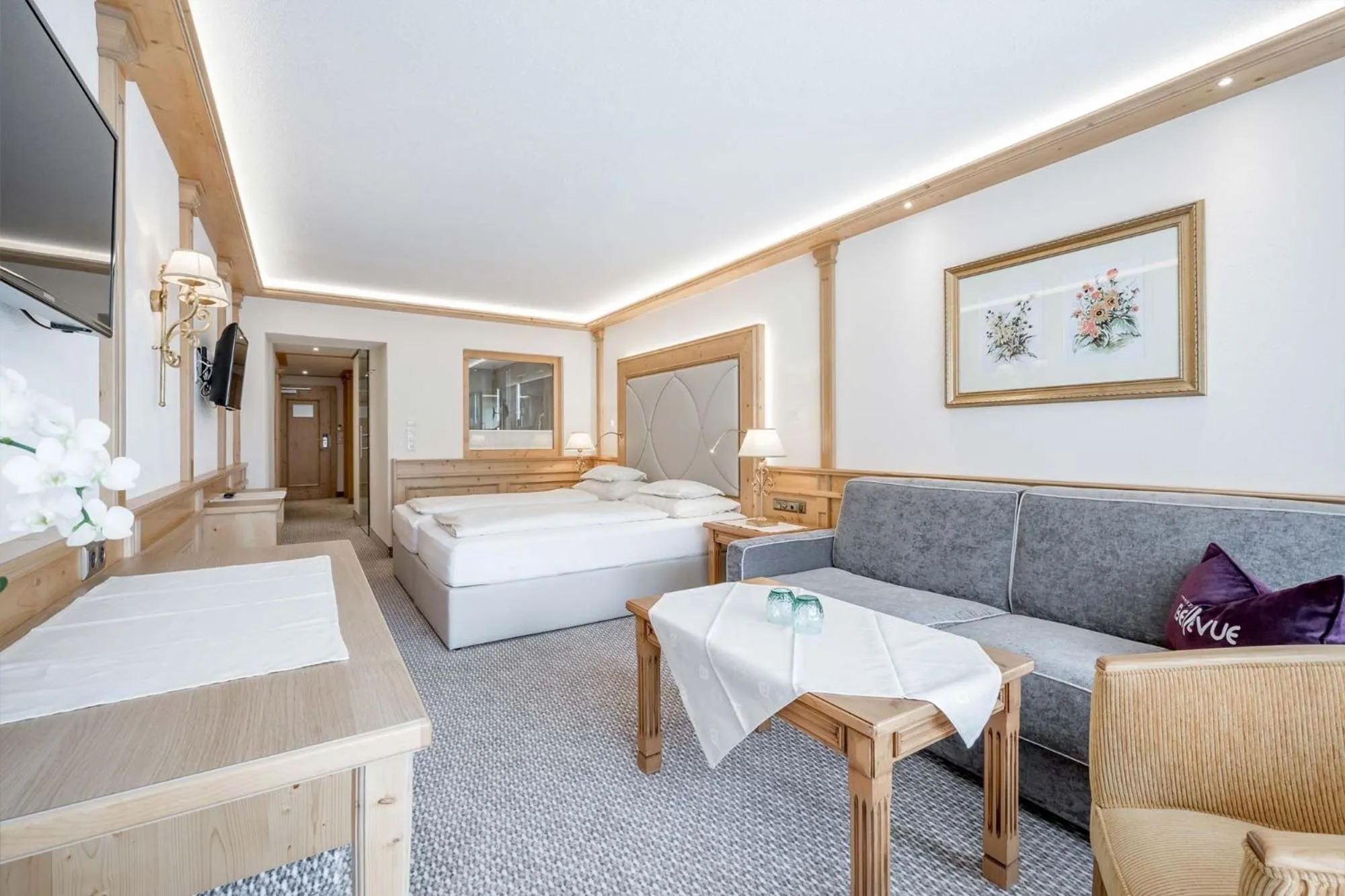 Bed in Hotel Bellevue - 4 Sterne superior