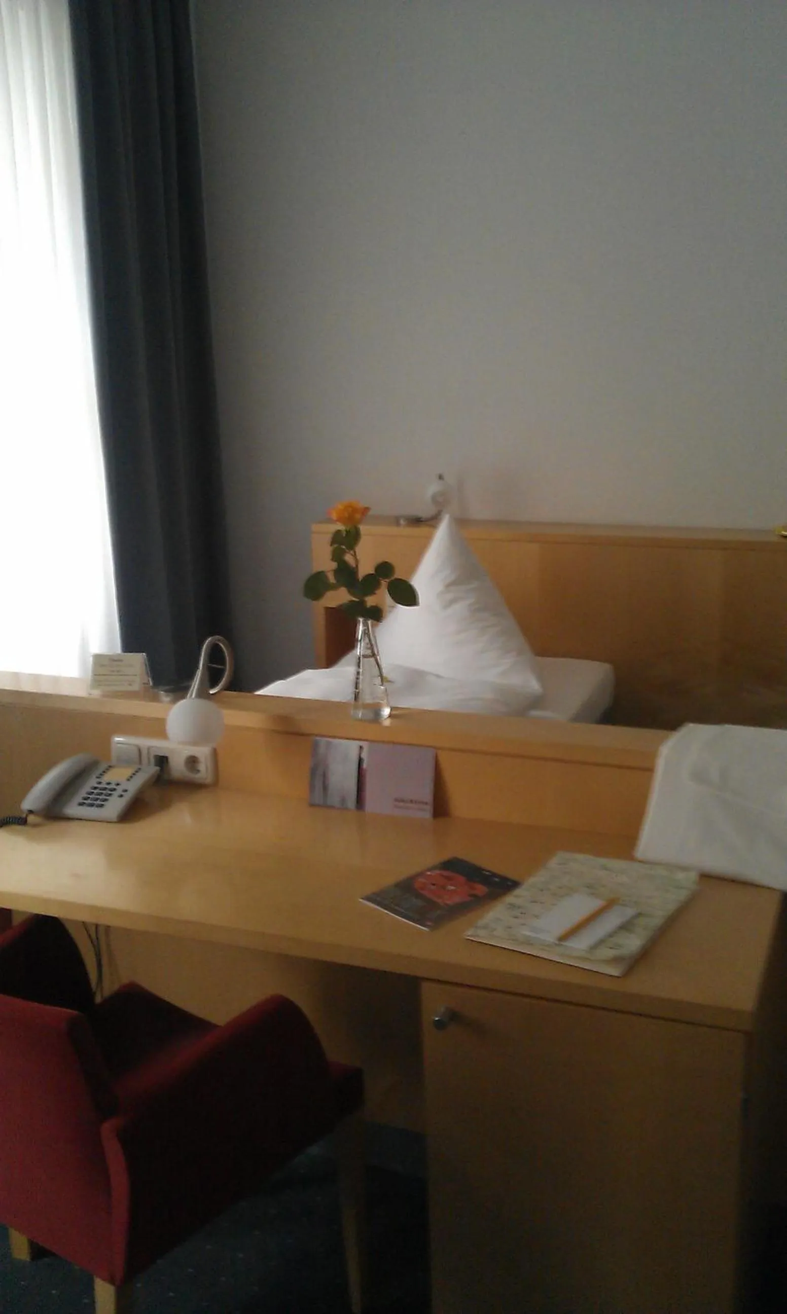 Day, Bed in Hôtel Galerie