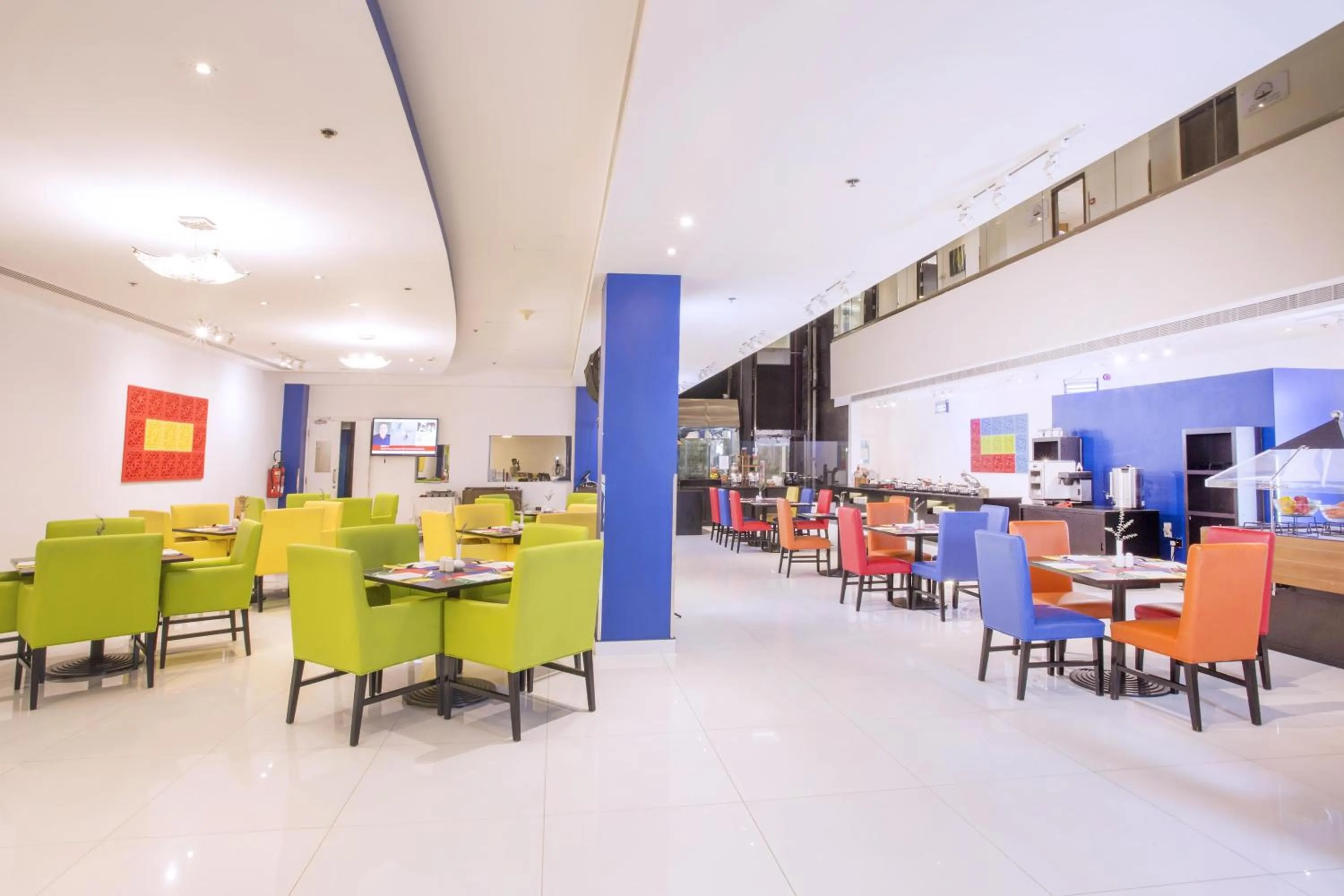 Lobby or reception in Best Western Premier Muscat