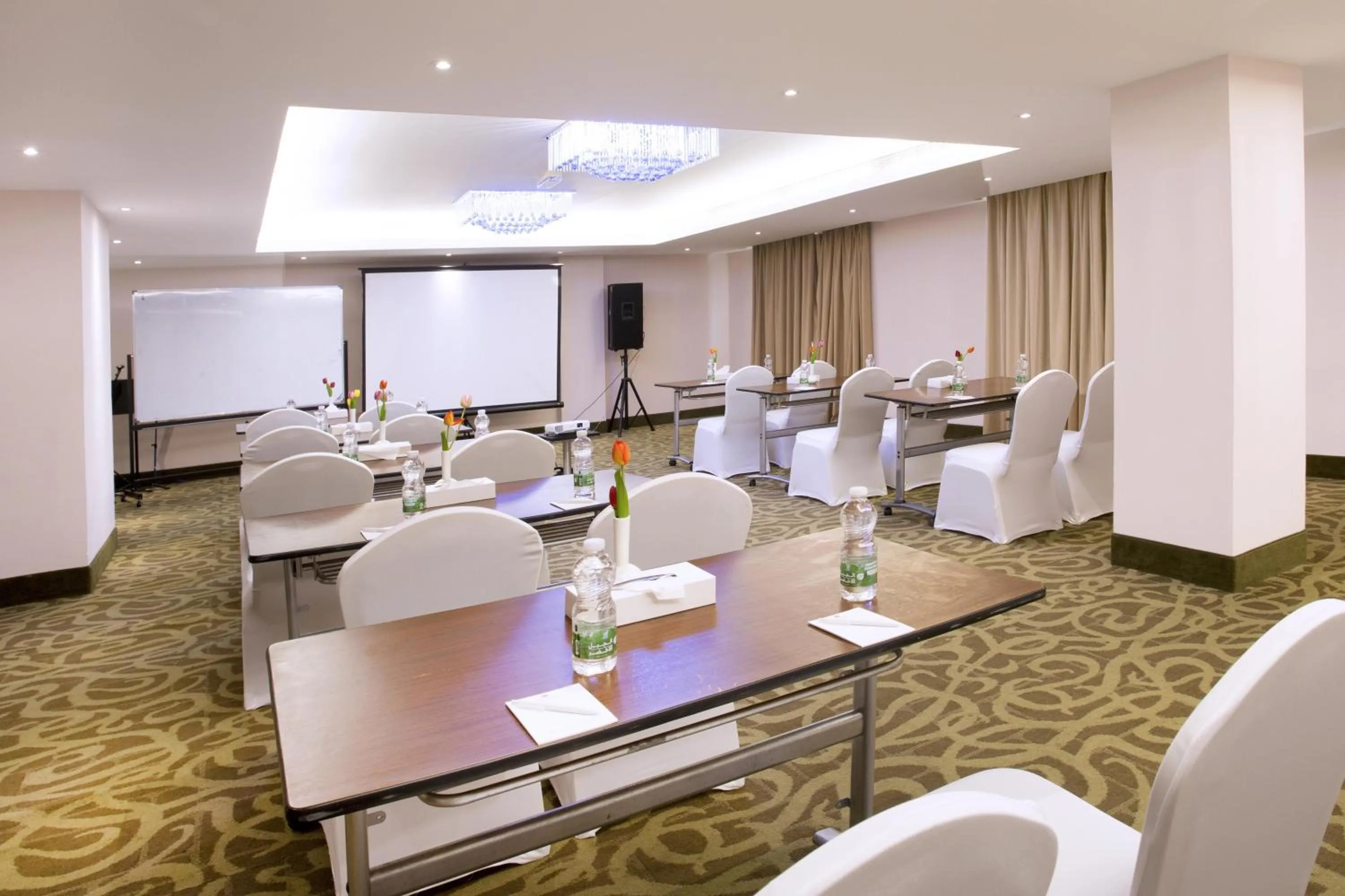 Banquet/Function facilities in Best Western Premier Muscat