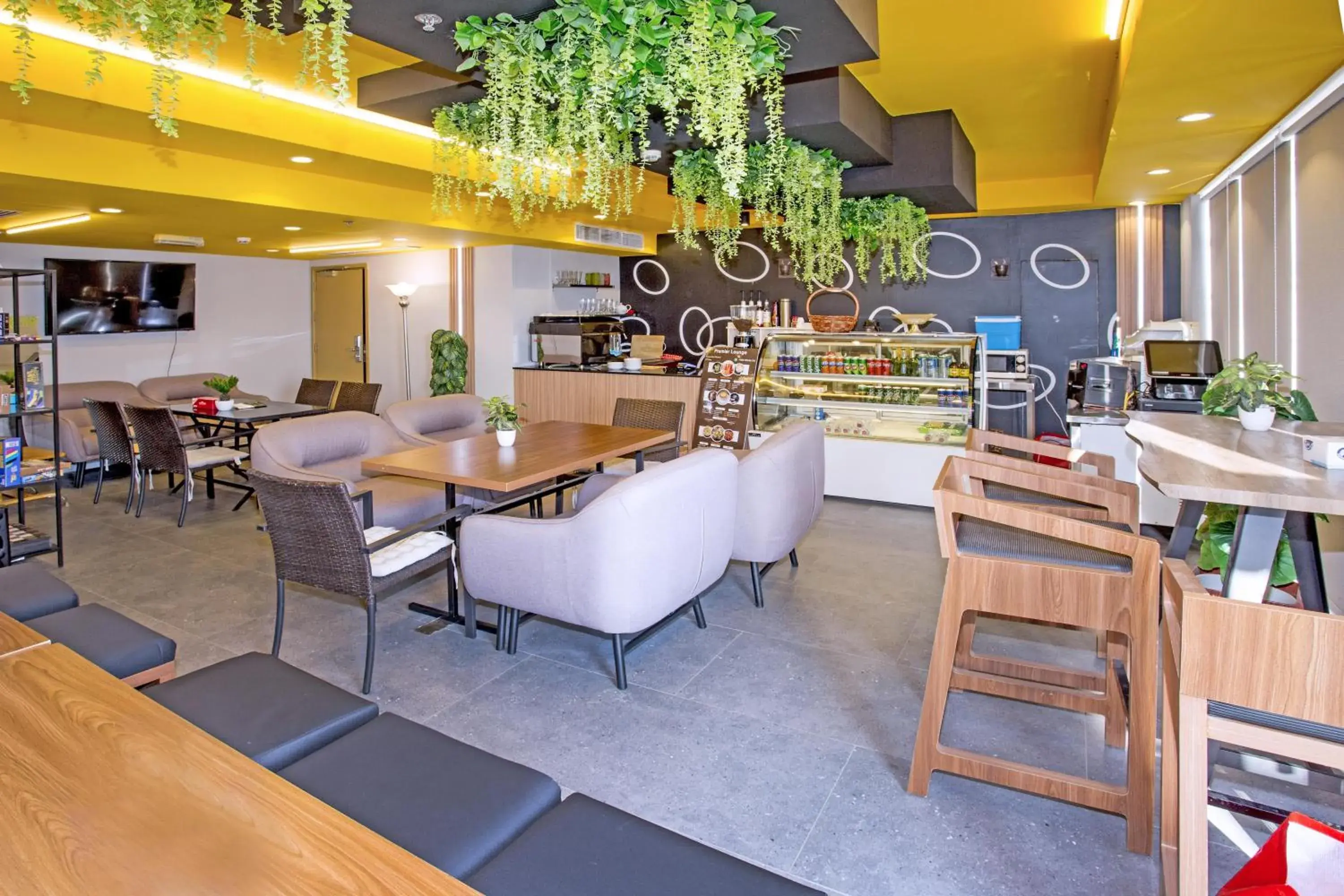 Restaurant/places to eat in Best Western Premier Muscat Restaurant/places to eat in Best Western Premier Muscat