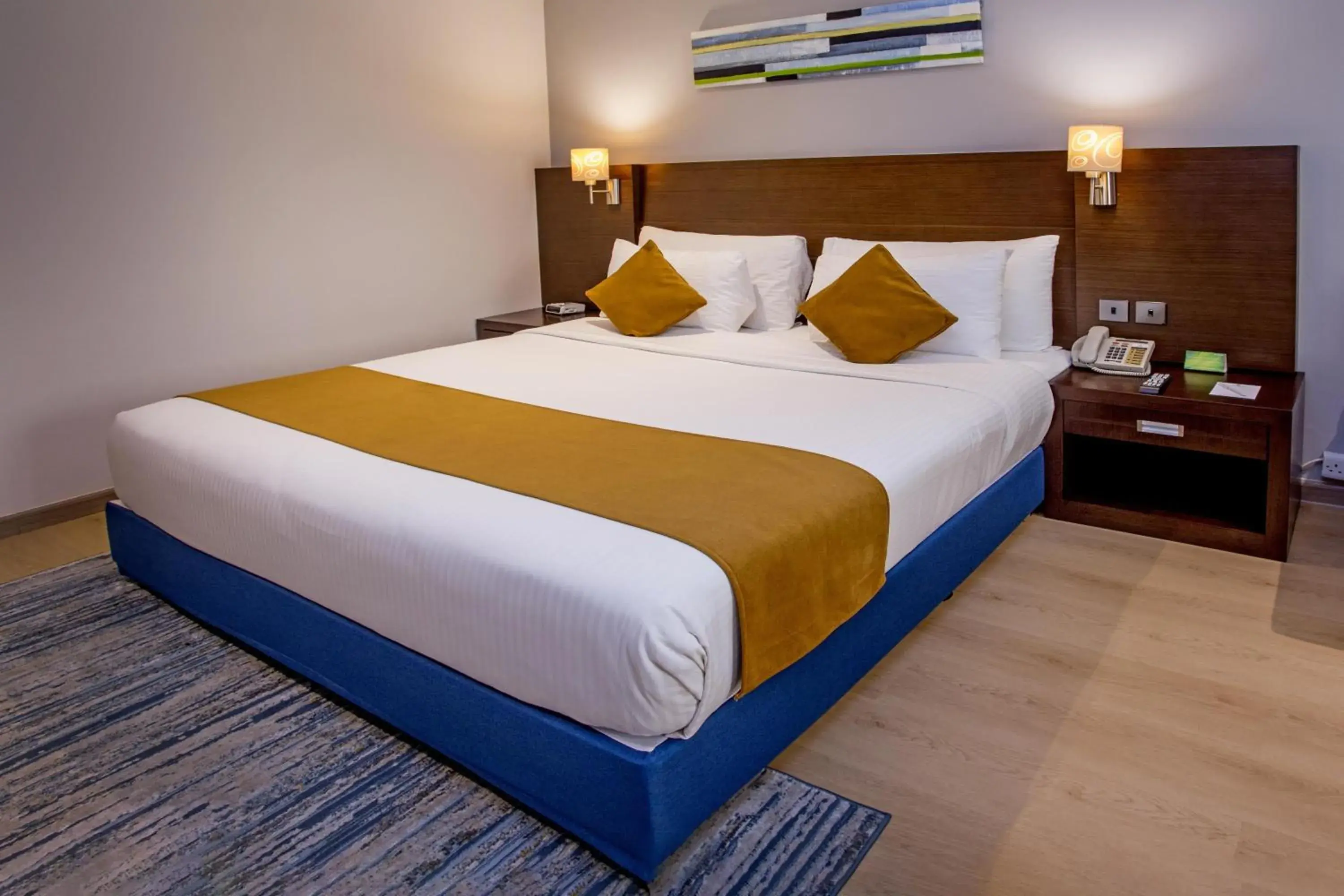 Bedroom, Bed in Best Western Premier Muscat Bedroom, Bed in Best Western Premier Muscat