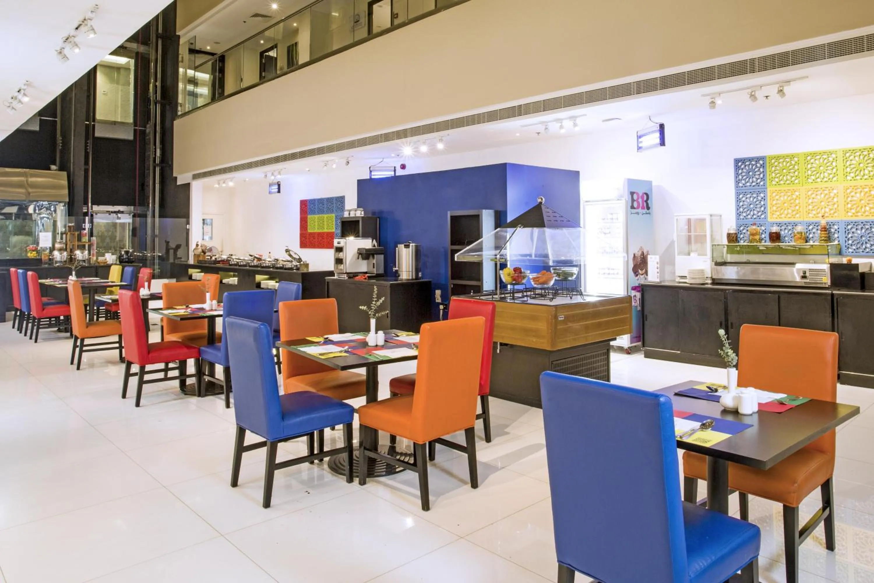 Lobby or reception in Best Western Premier Muscat