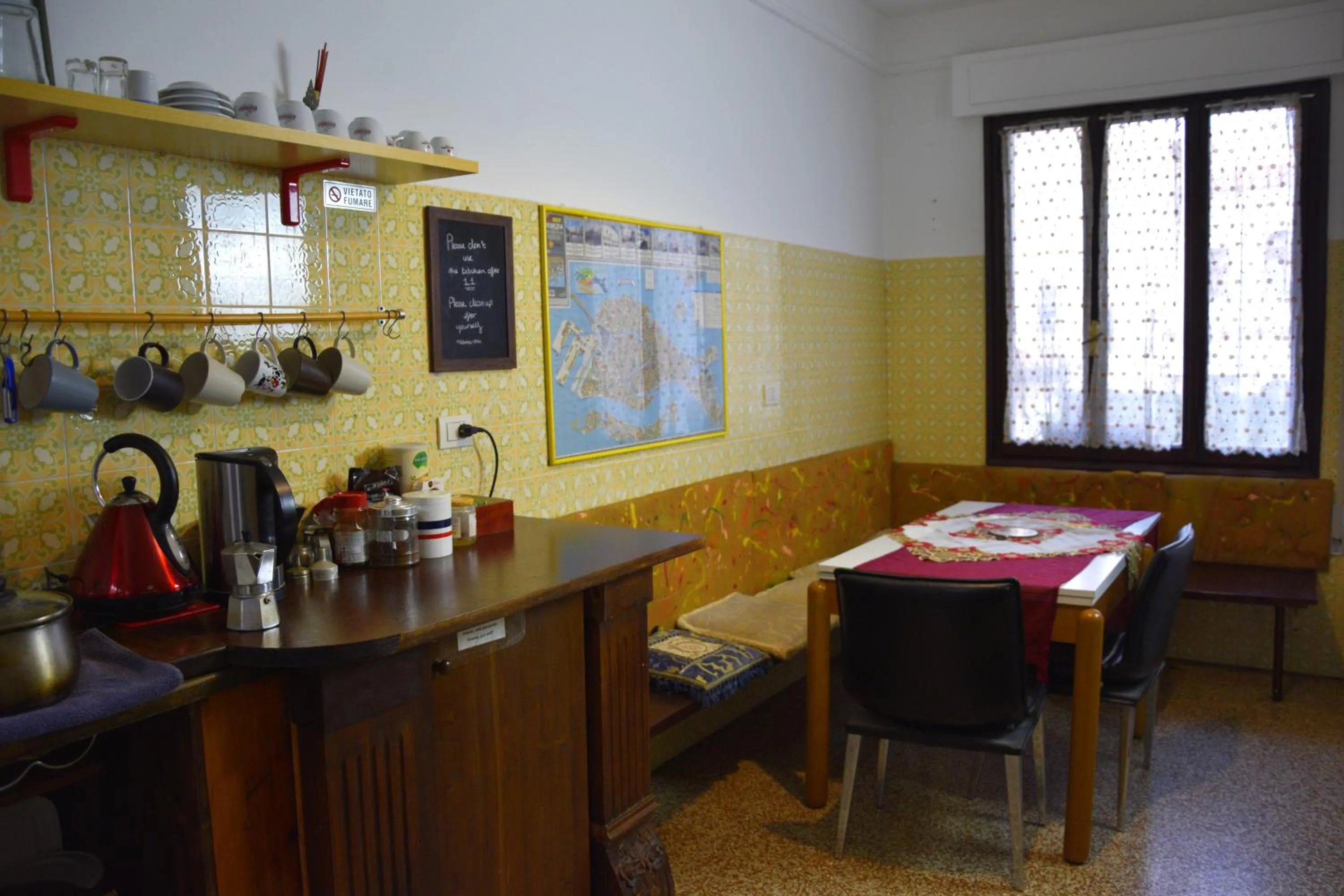 Property building in Venice Rainbow Apartment San Marco