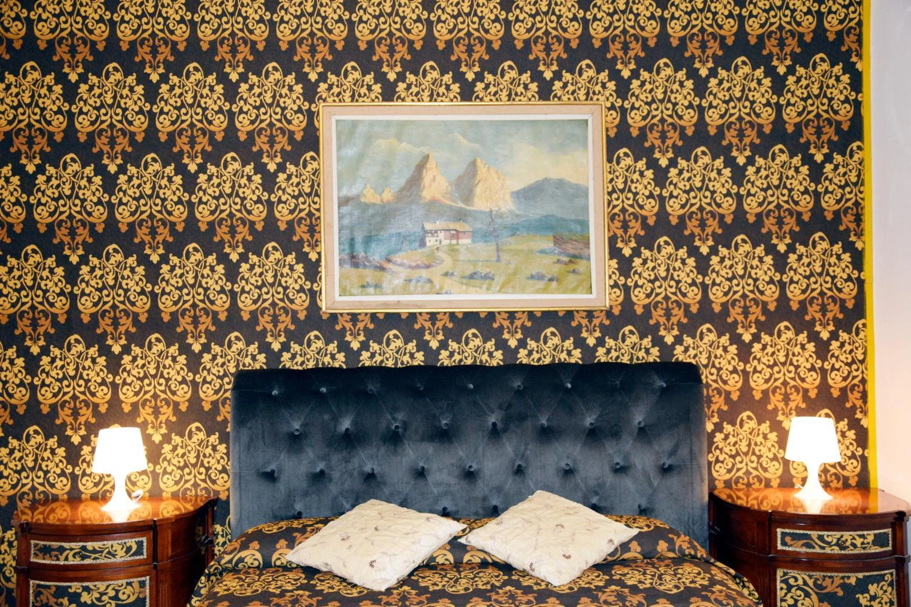 Bed in Venice Rainbow Apartment San Marco