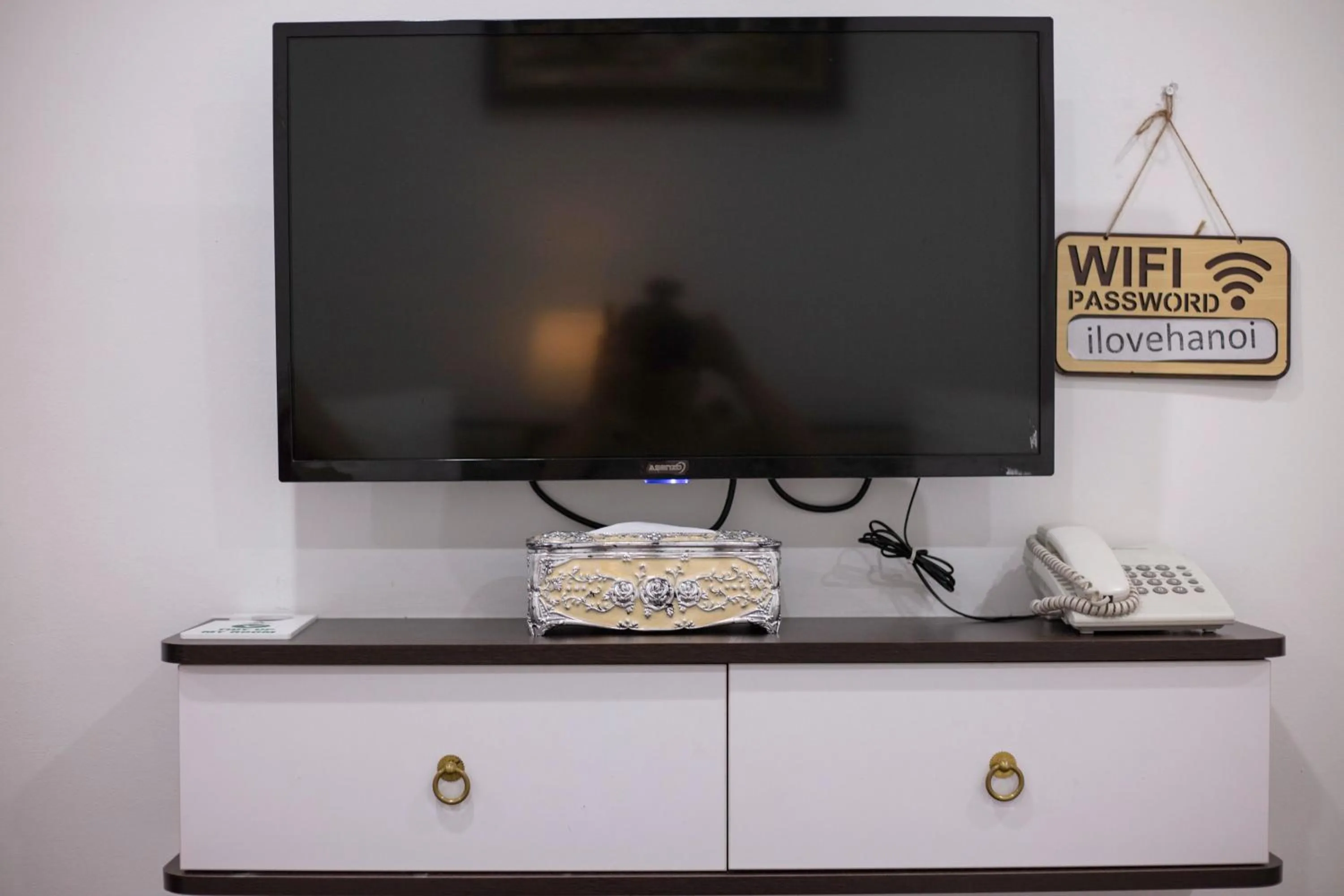 TV and multimedia in Hanoi Aria Central Hotel & Spa