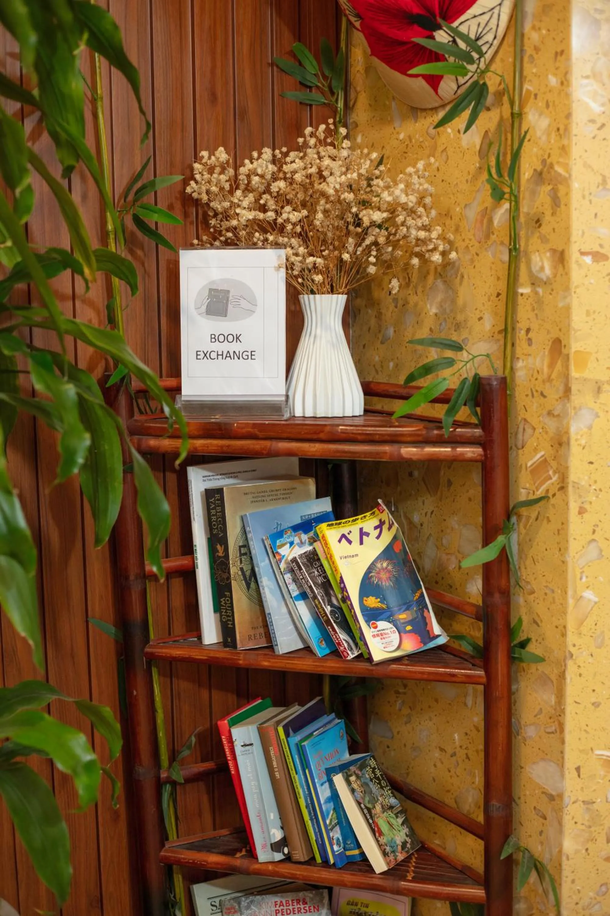 Library in Hanoi Aria Central Hotel & Spa