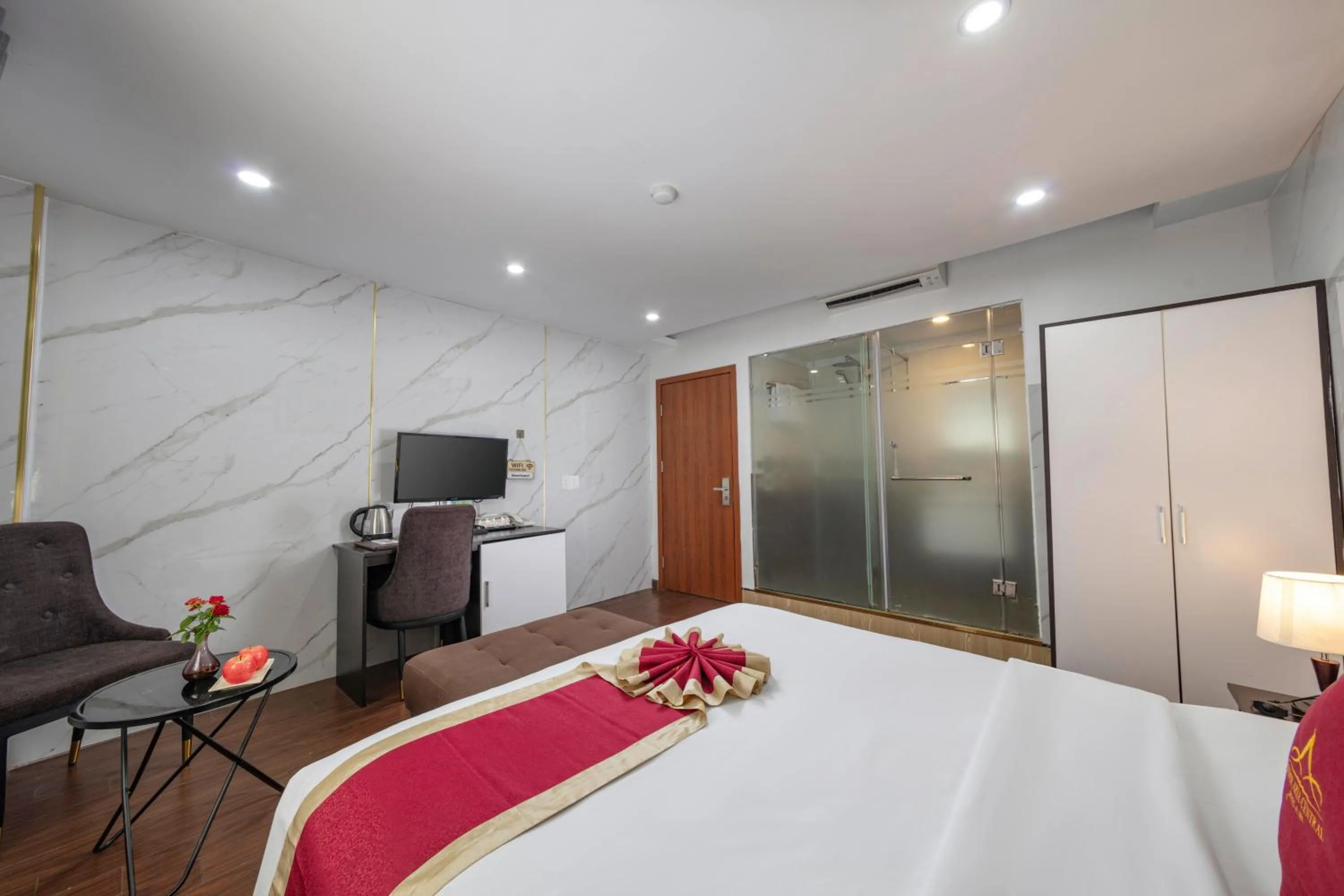 TV and multimedia, Bed in Hanoi Aria Central Hotel & Spa