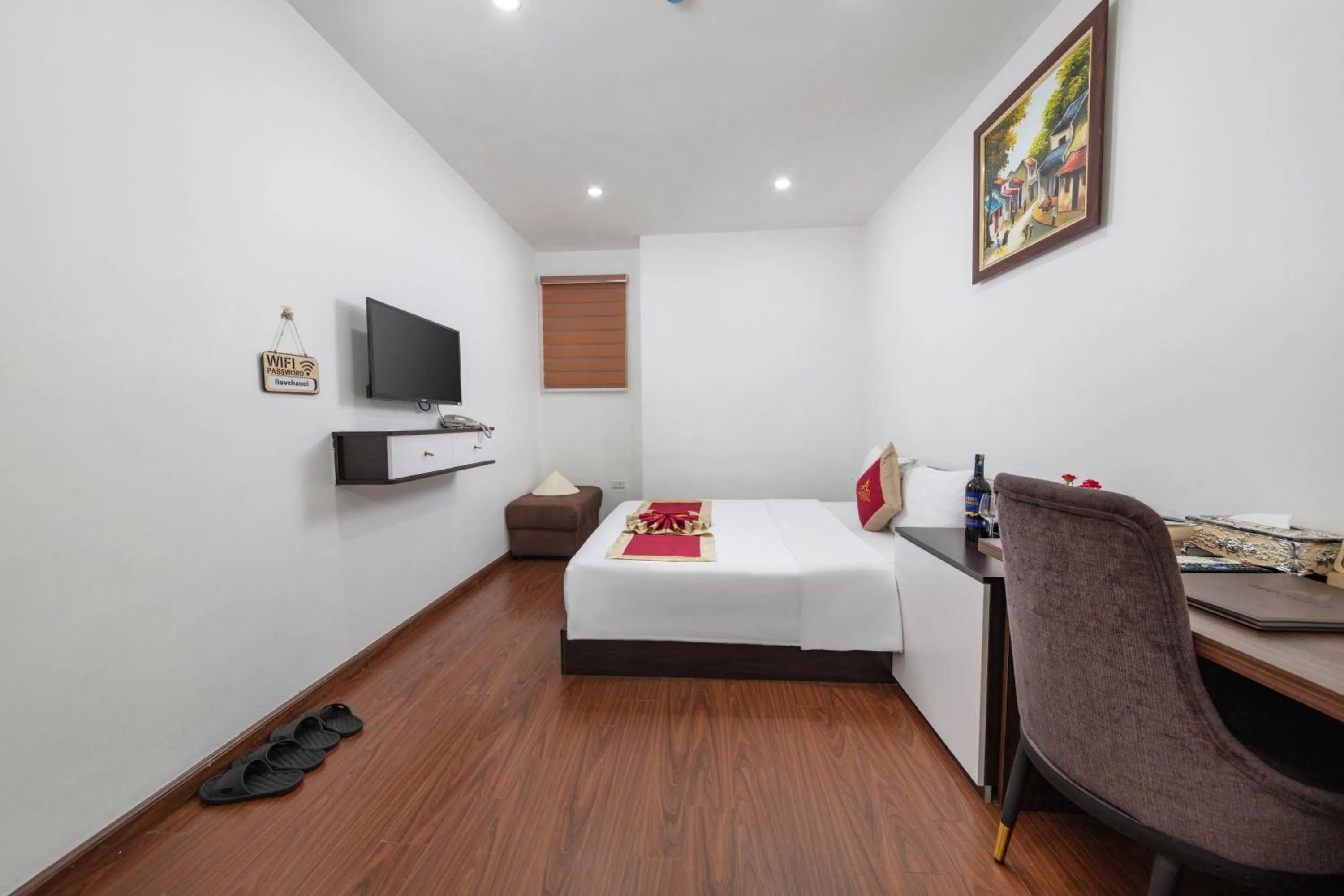 Photo of the whole room, Bed in Hanoi Aria Central Hotel & Spa