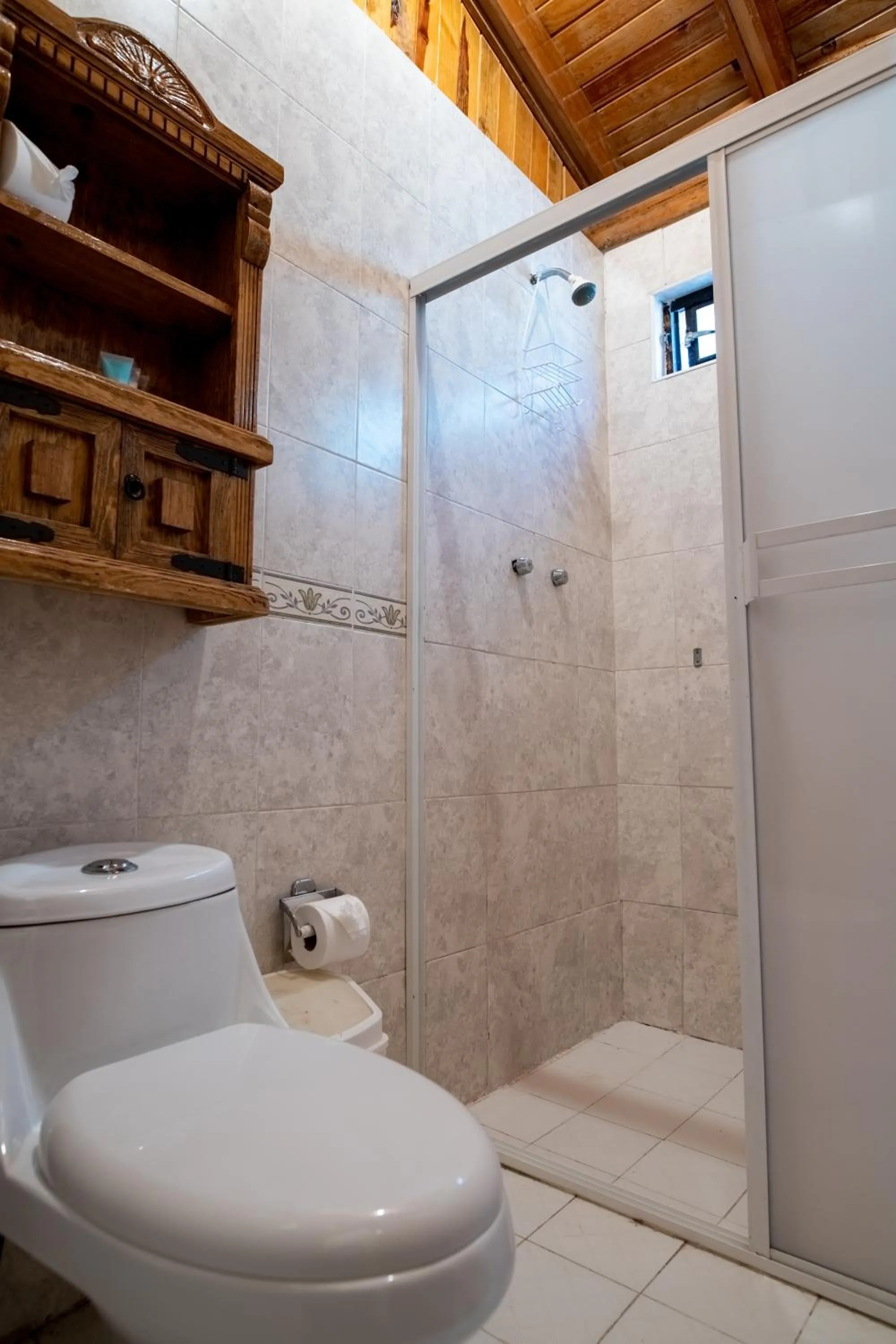 Bathroom in Molinillos Mountain Resort