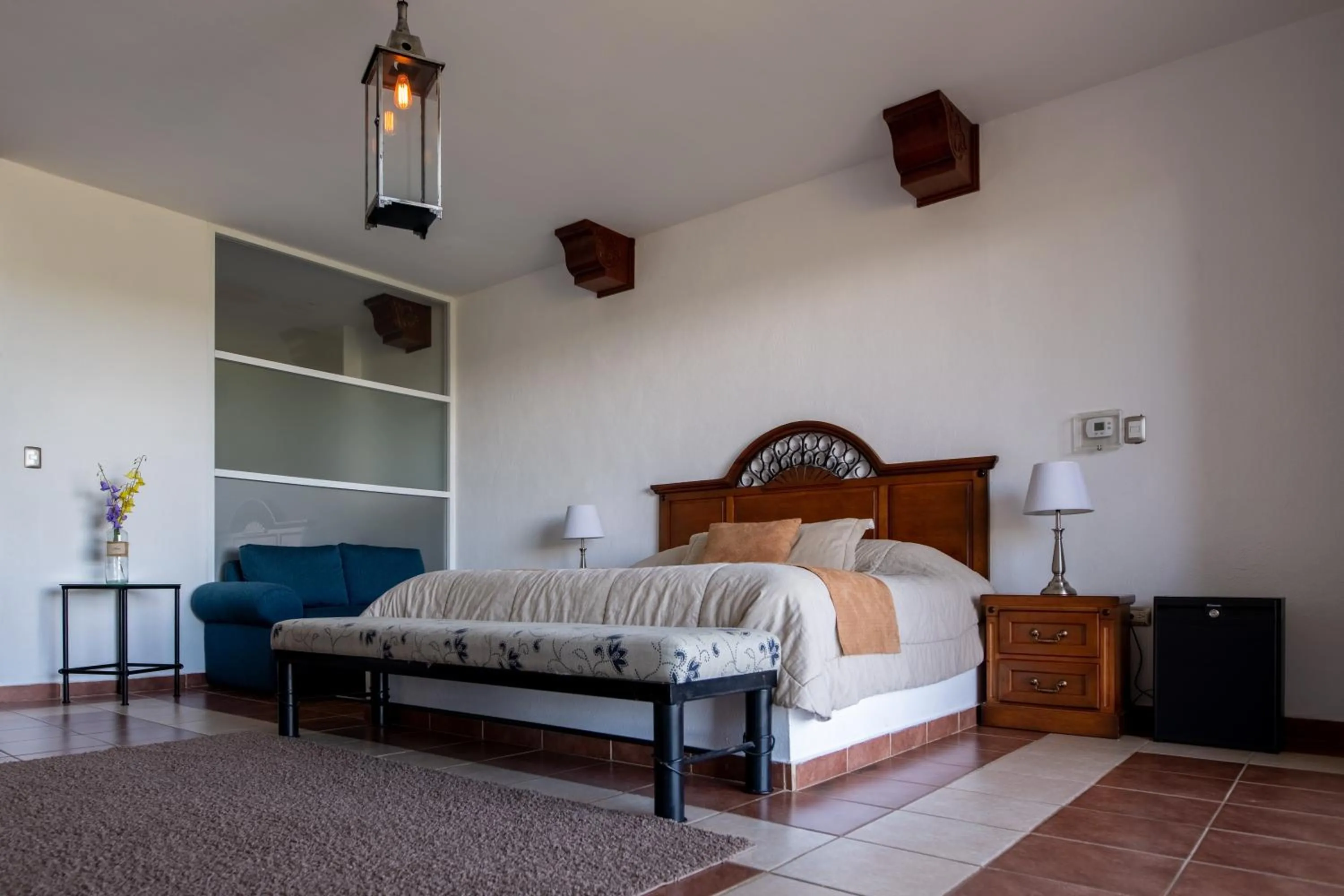 Photo of the whole room, Bed in Molinillos Mountain Resort